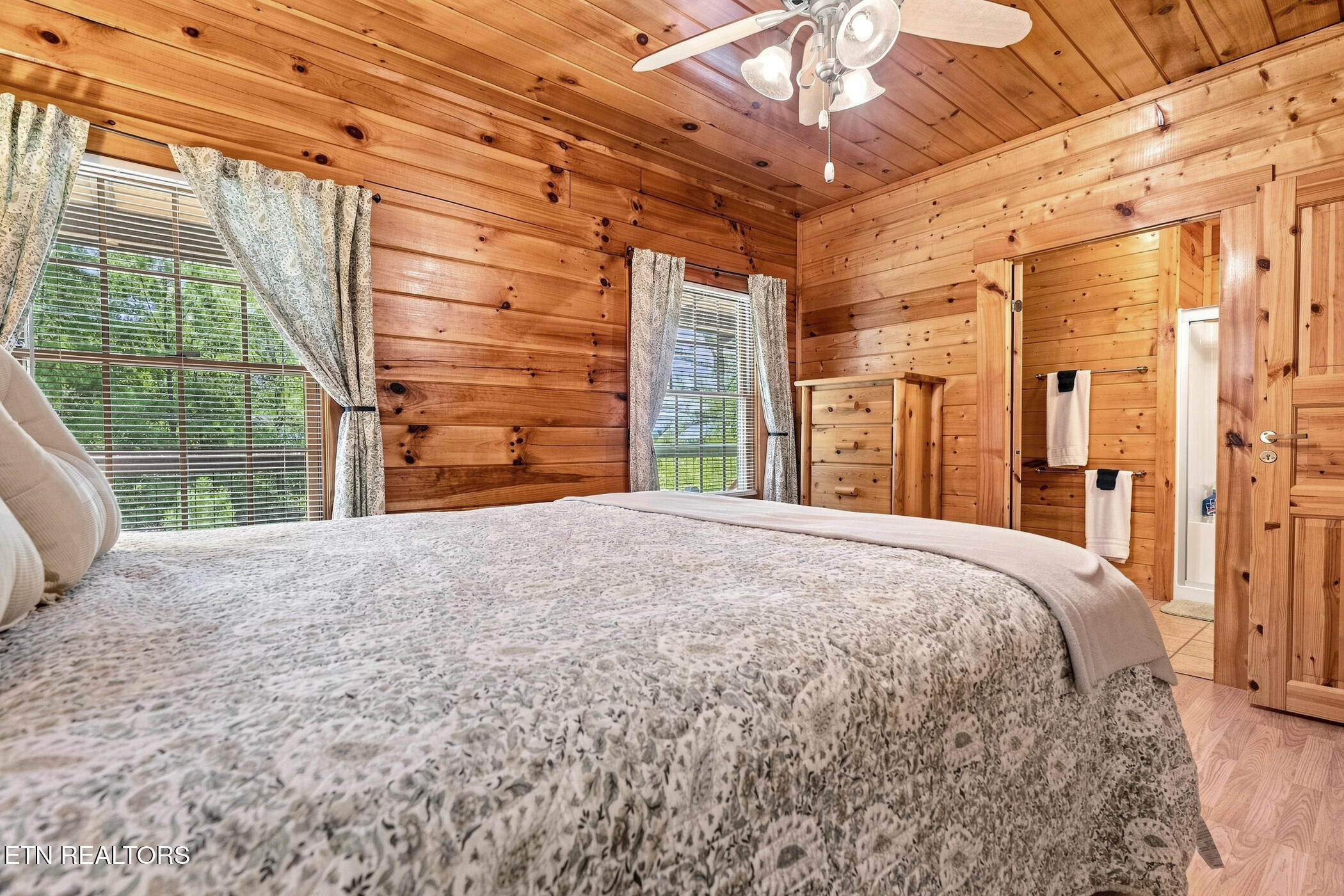 2469 Misty Shadows Drive Sevierville TN 37862