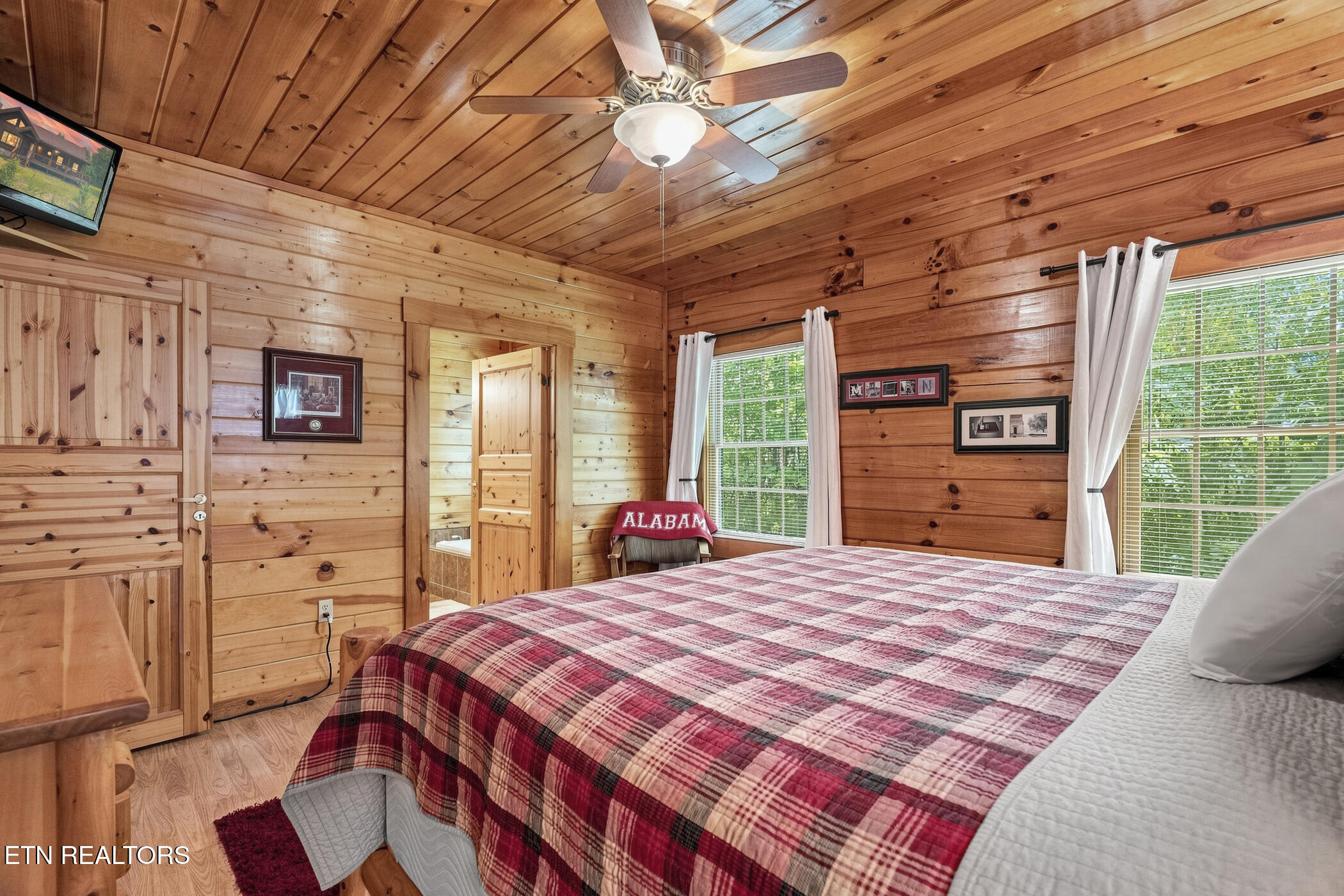 2469 Misty Shadows Drive Sevierville TN 37862