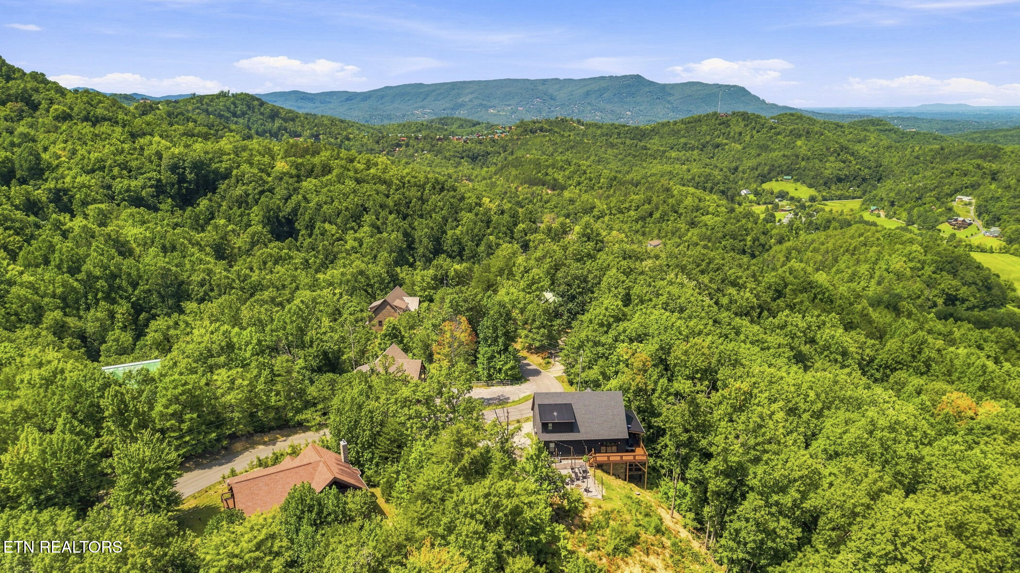 2469 Misty Shadows Drive Sevierville TN 37862
