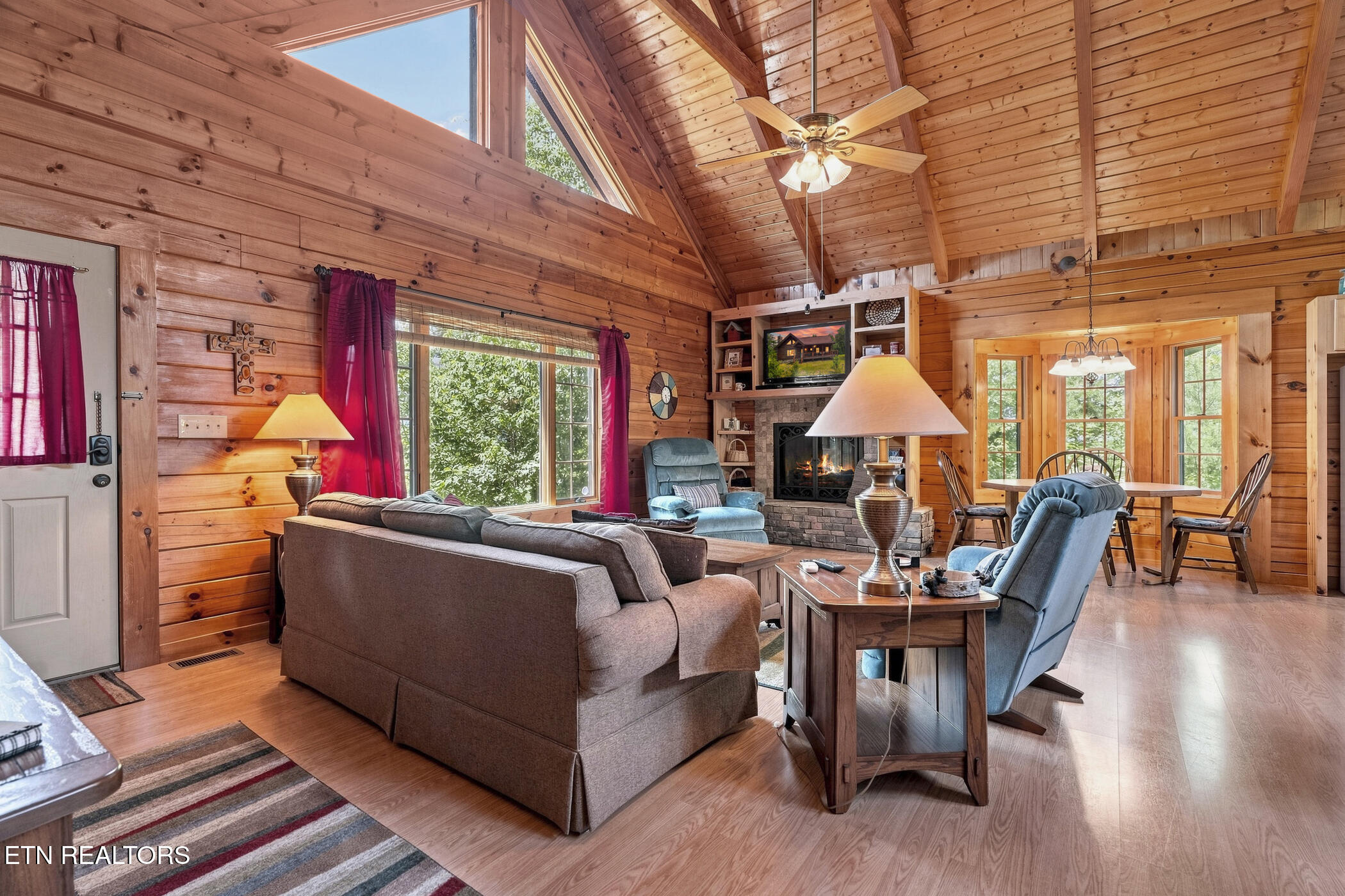 2469 Misty Shadows Drive Sevierville TN 37862
