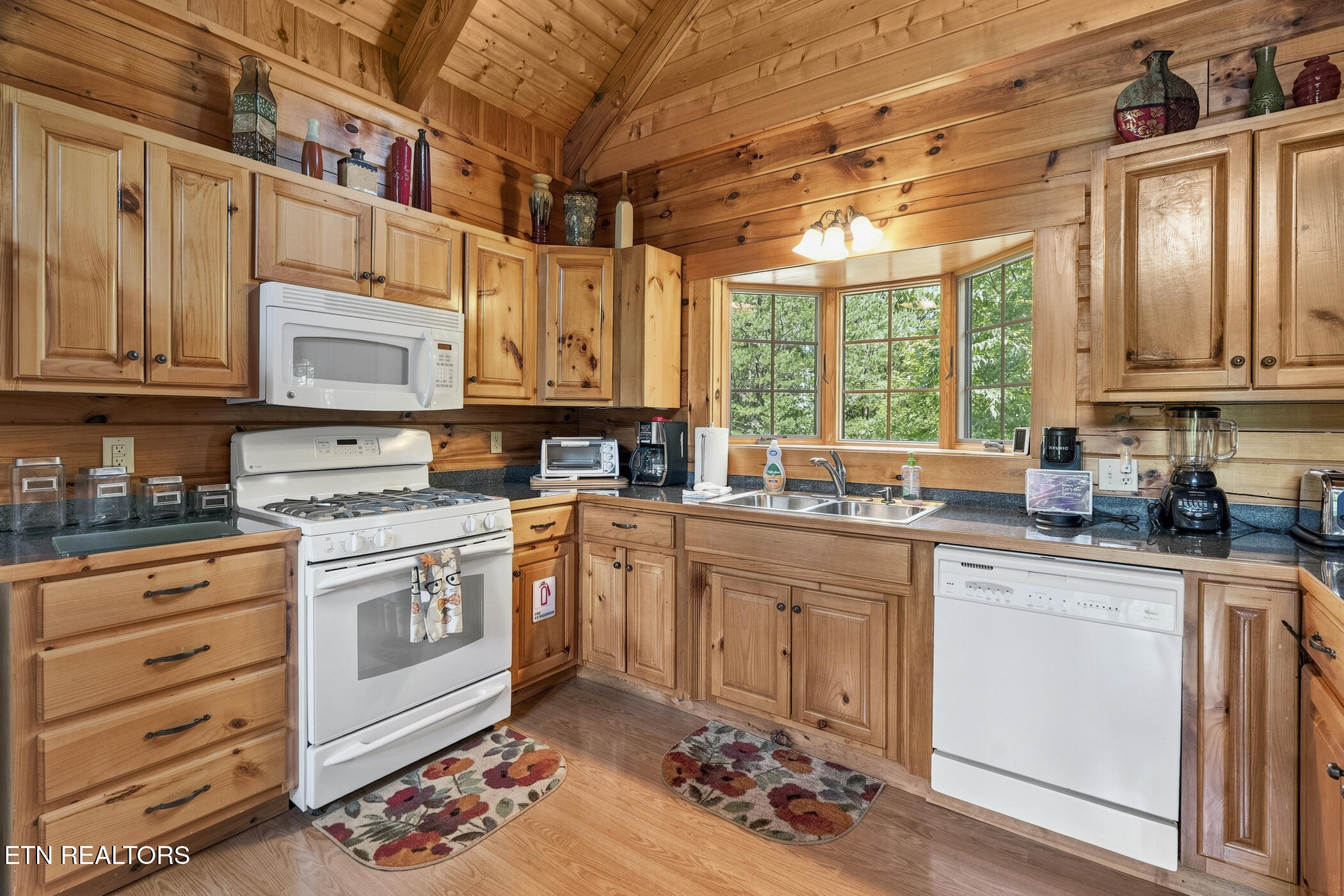 2469 Misty Shadows Drive Sevierville TN 37862