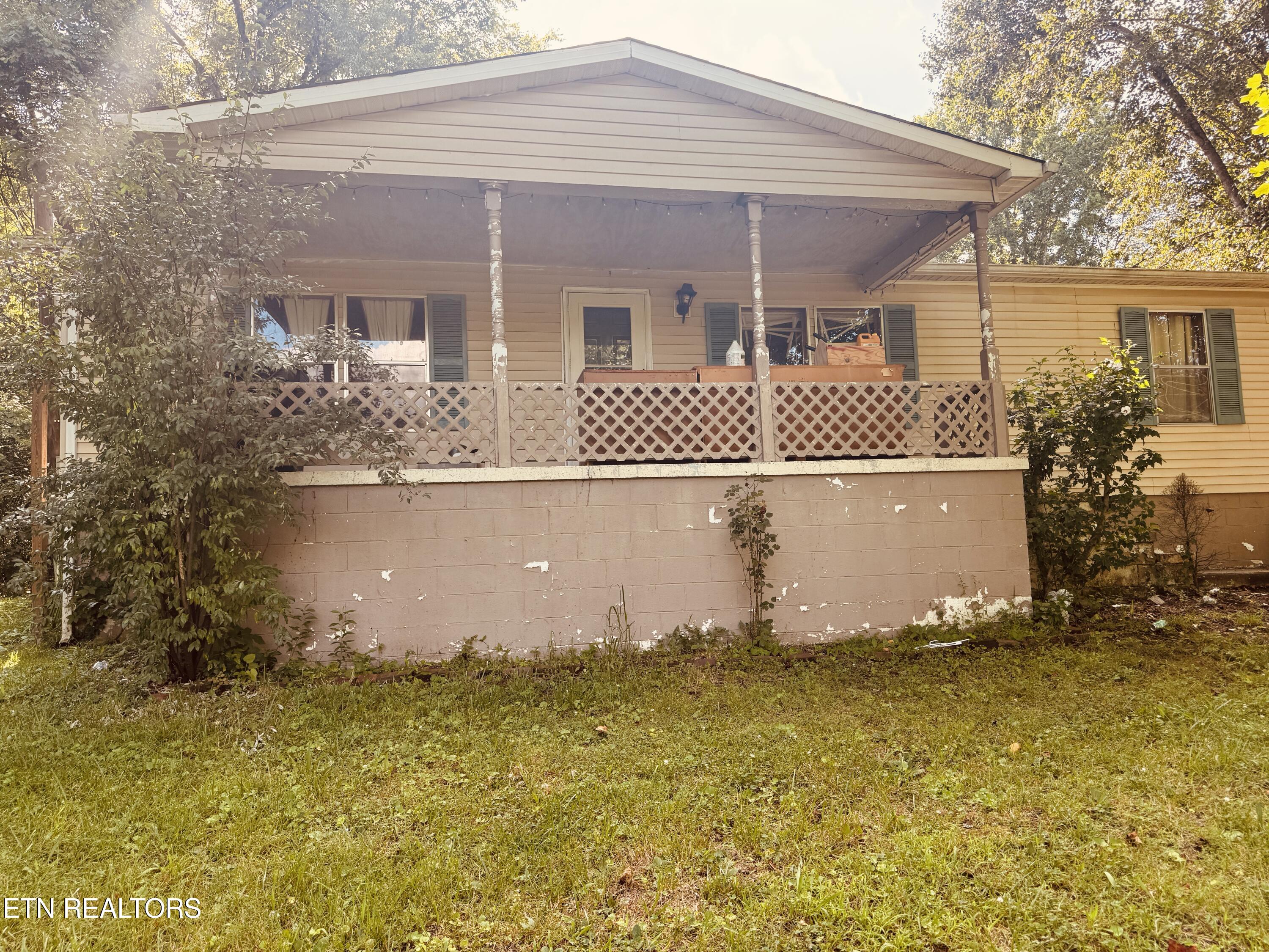129 Old Bryant Lane Rocky Top TN 37769