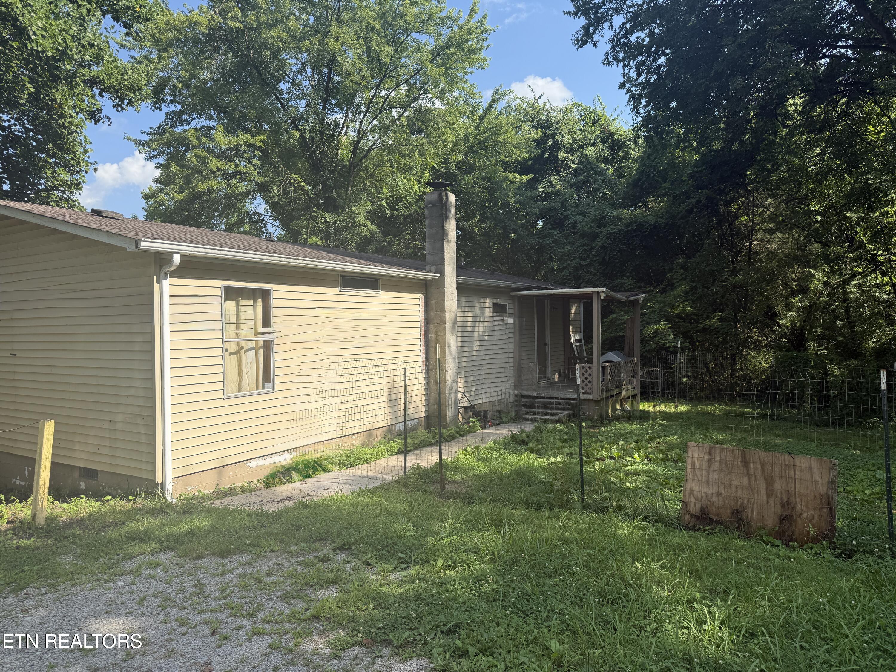 129 Old Bryant Lane Rocky Top TN 37769
