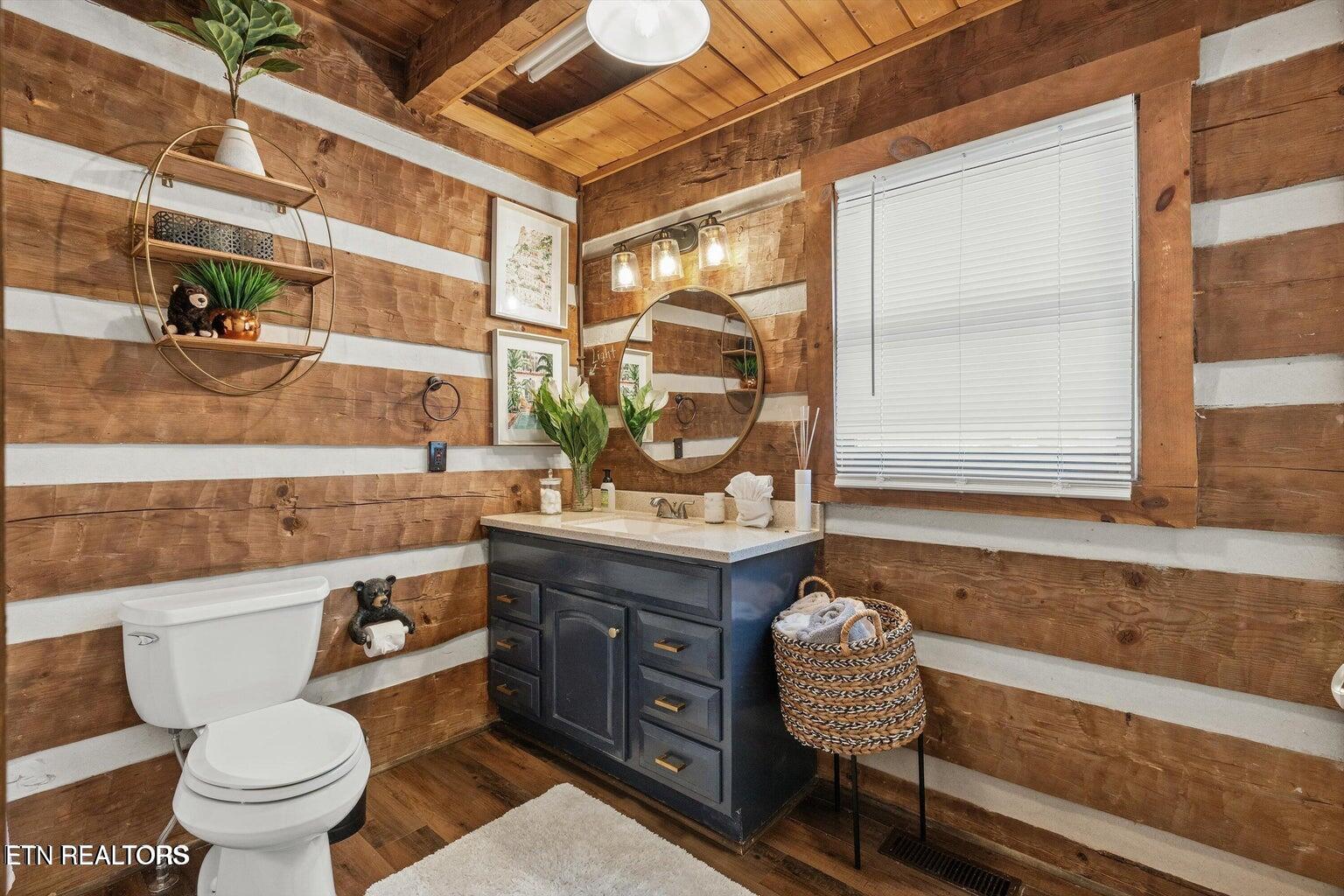 4065 Hickory Hollow Way Sevierville TN 37862