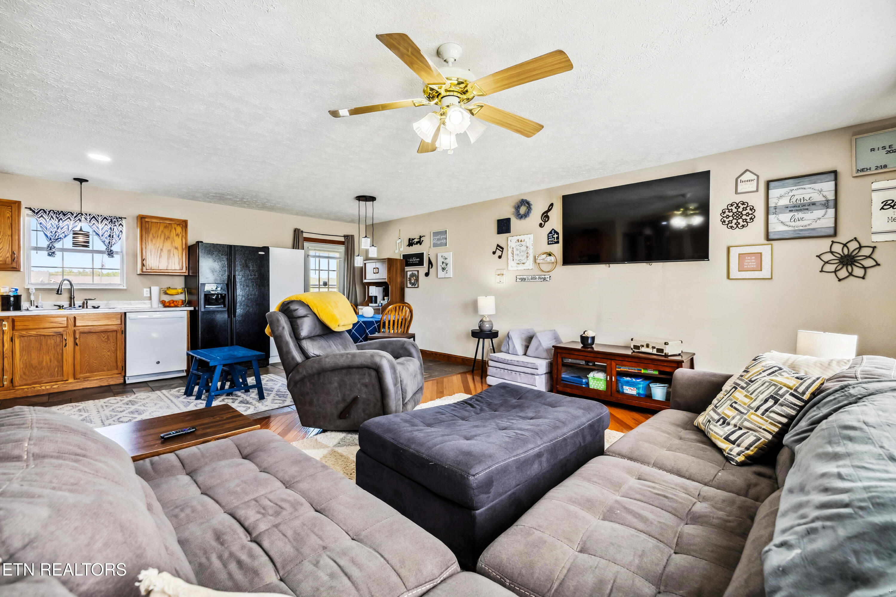2310 Mccleary Road Sevierville TN 37876
