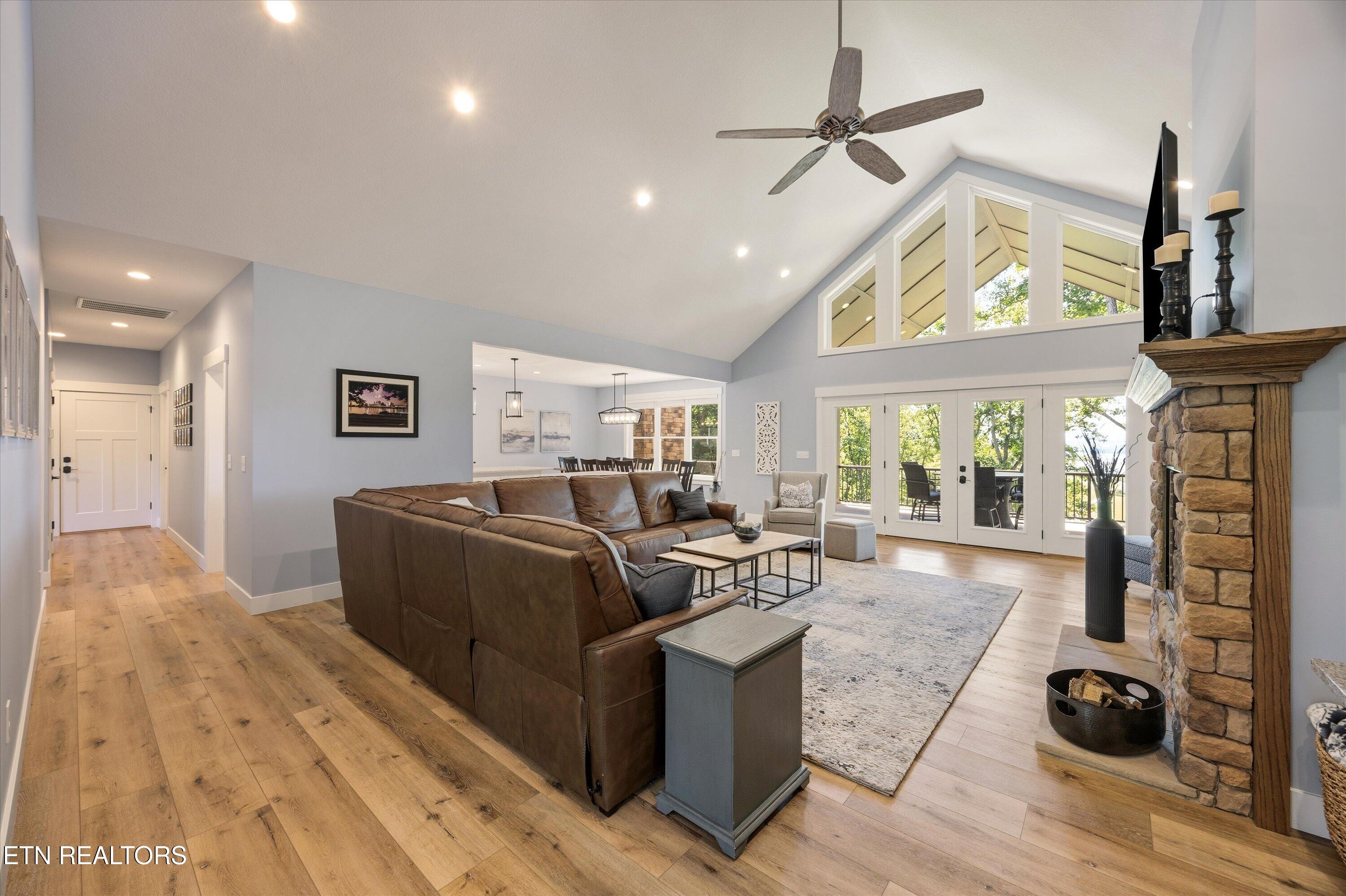 3661 Russell Brothers Road Sharps Chapel TN 37866