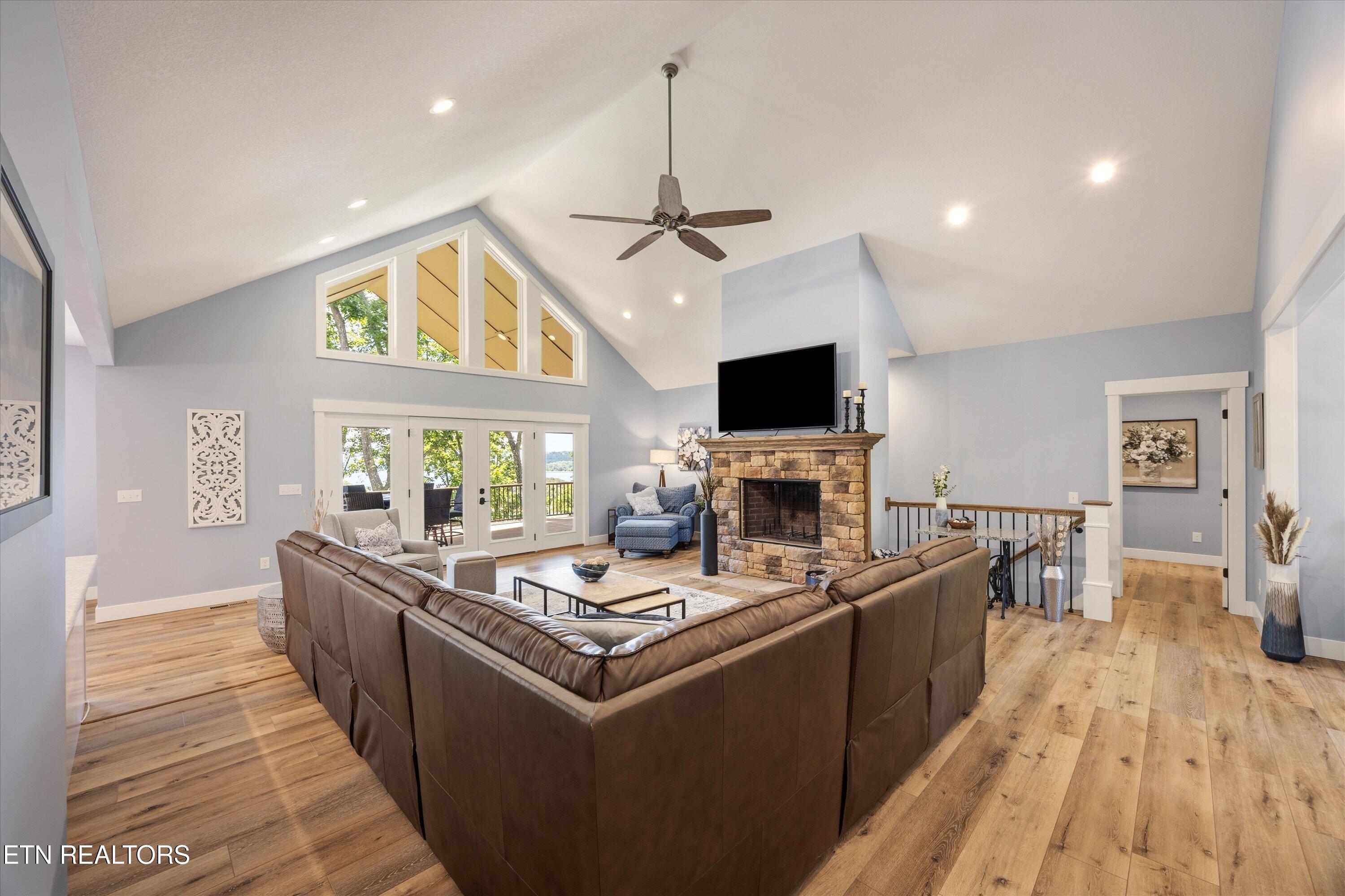 3661 Russell Brothers Road Sharps Chapel TN 37866