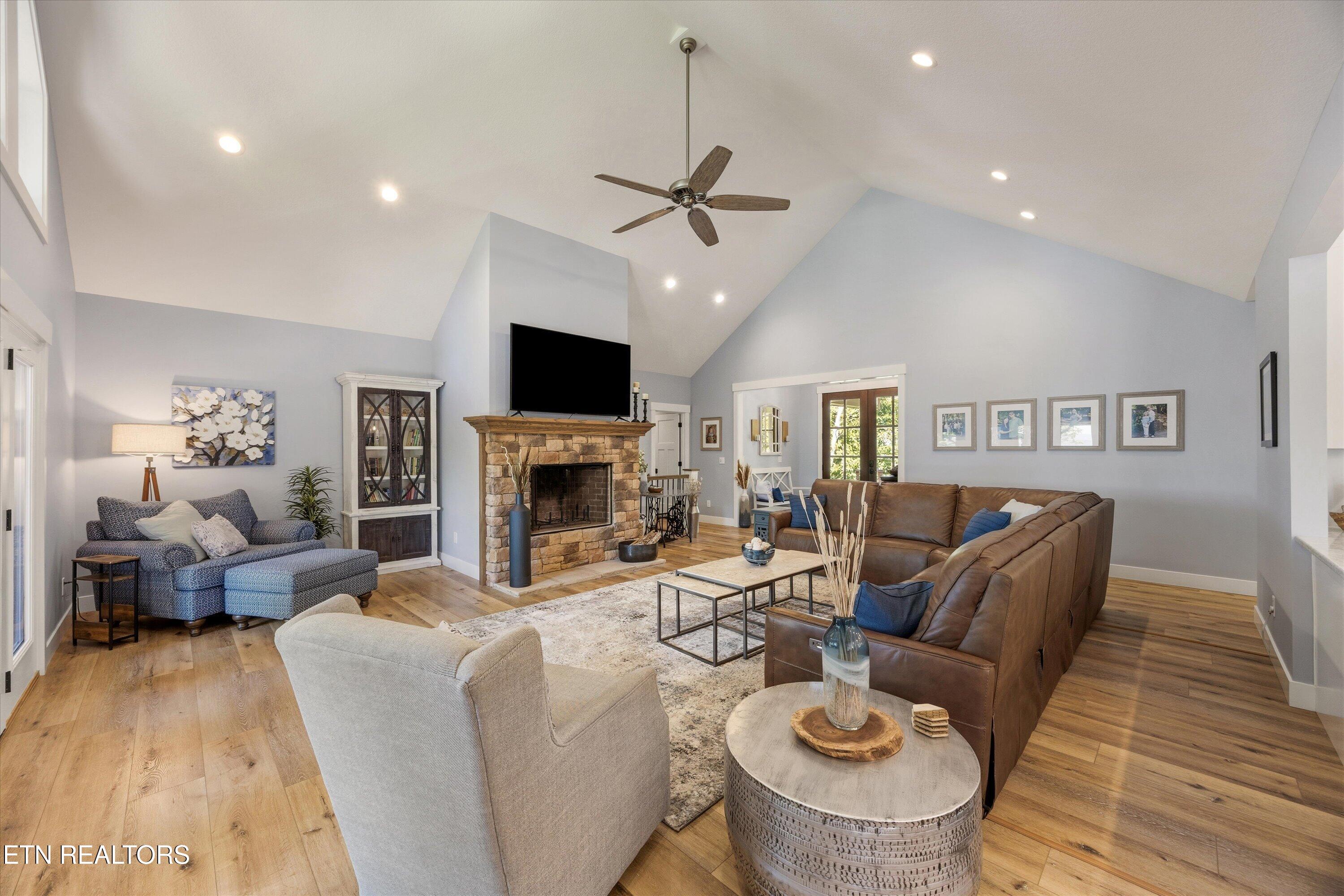 3661 Russell Brothers Road Sharps Chapel TN 37866