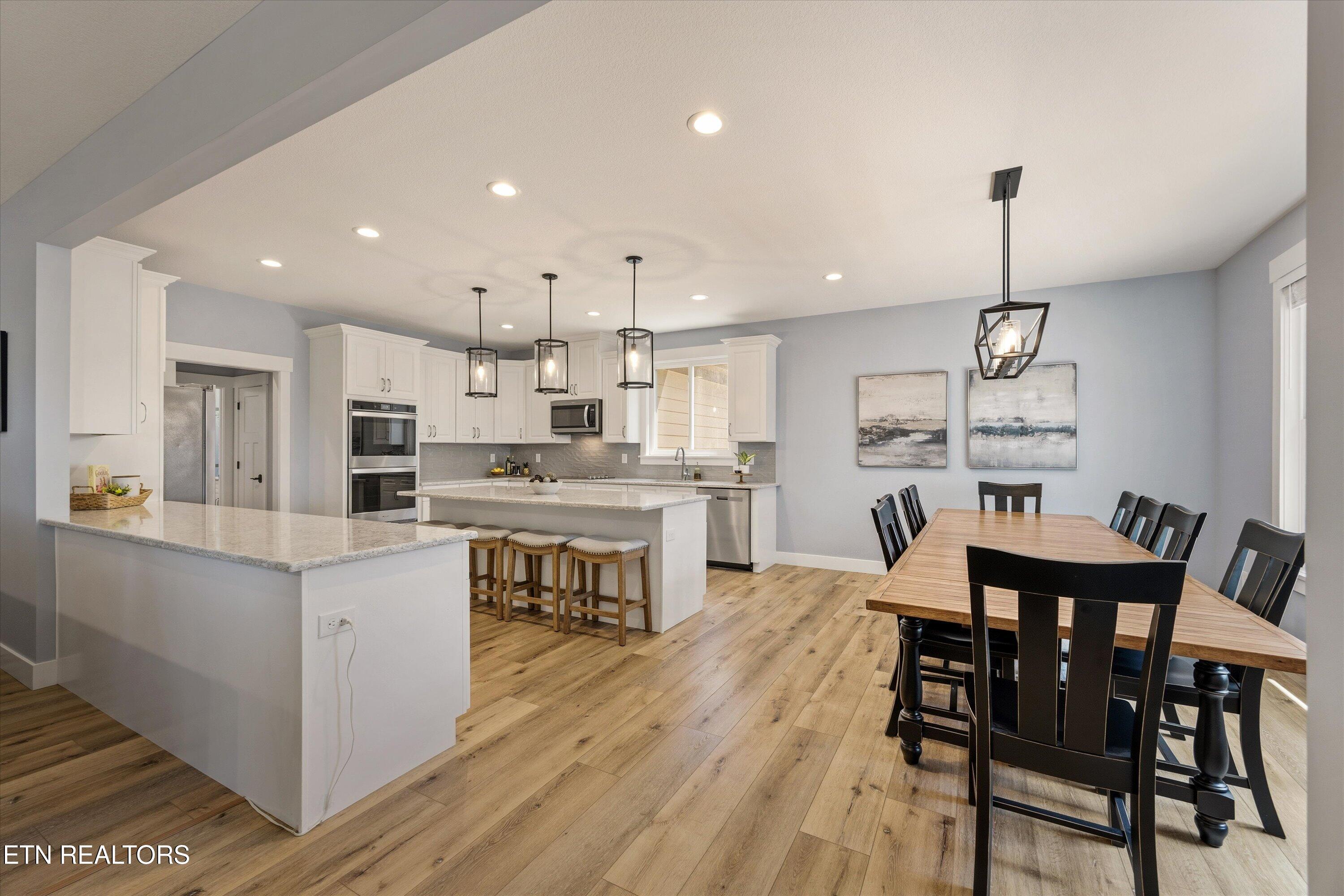 3661 Russell Brothers Road Sharps Chapel TN 37866