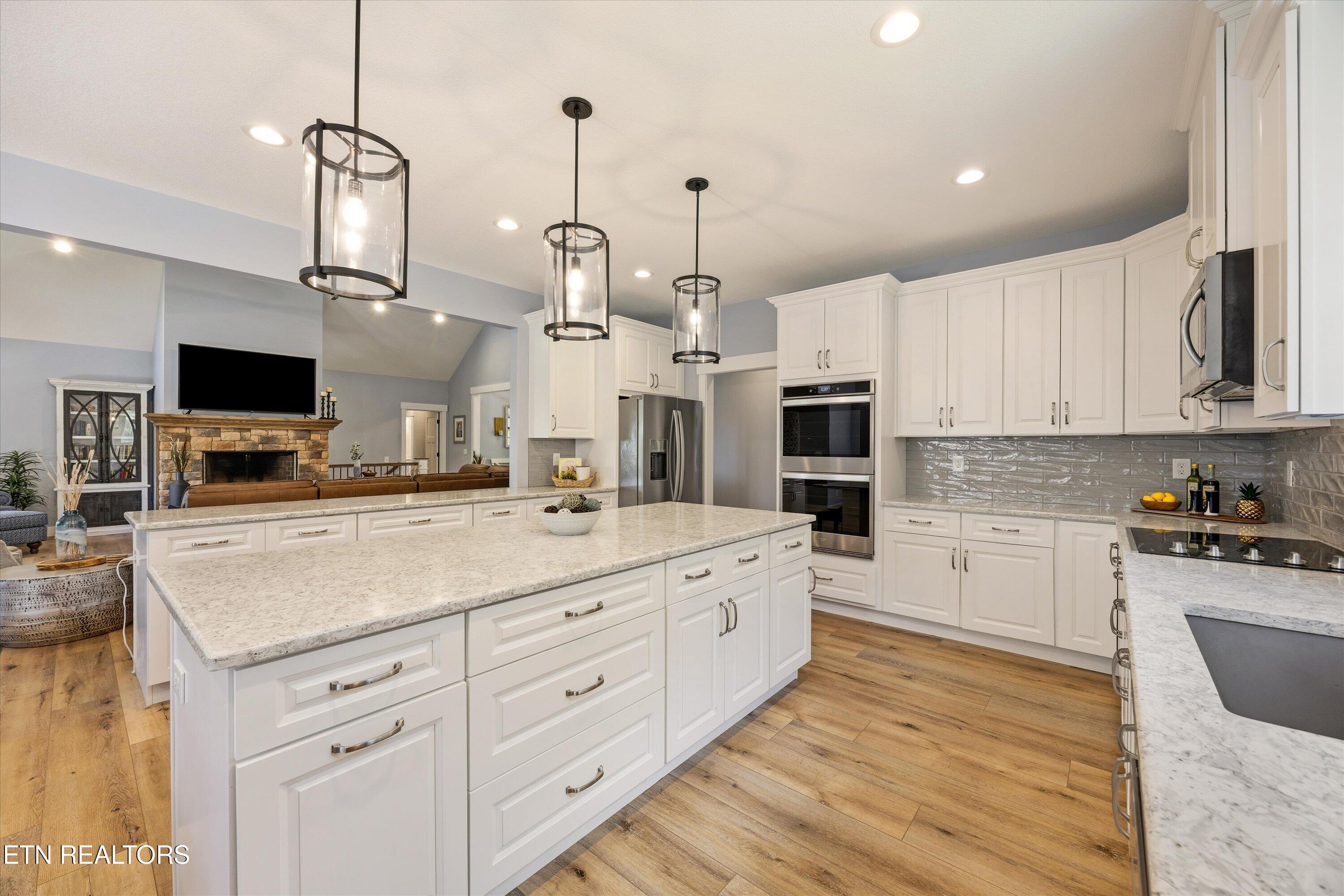 3661 Russell Brothers Road Sharps Chapel TN 37866