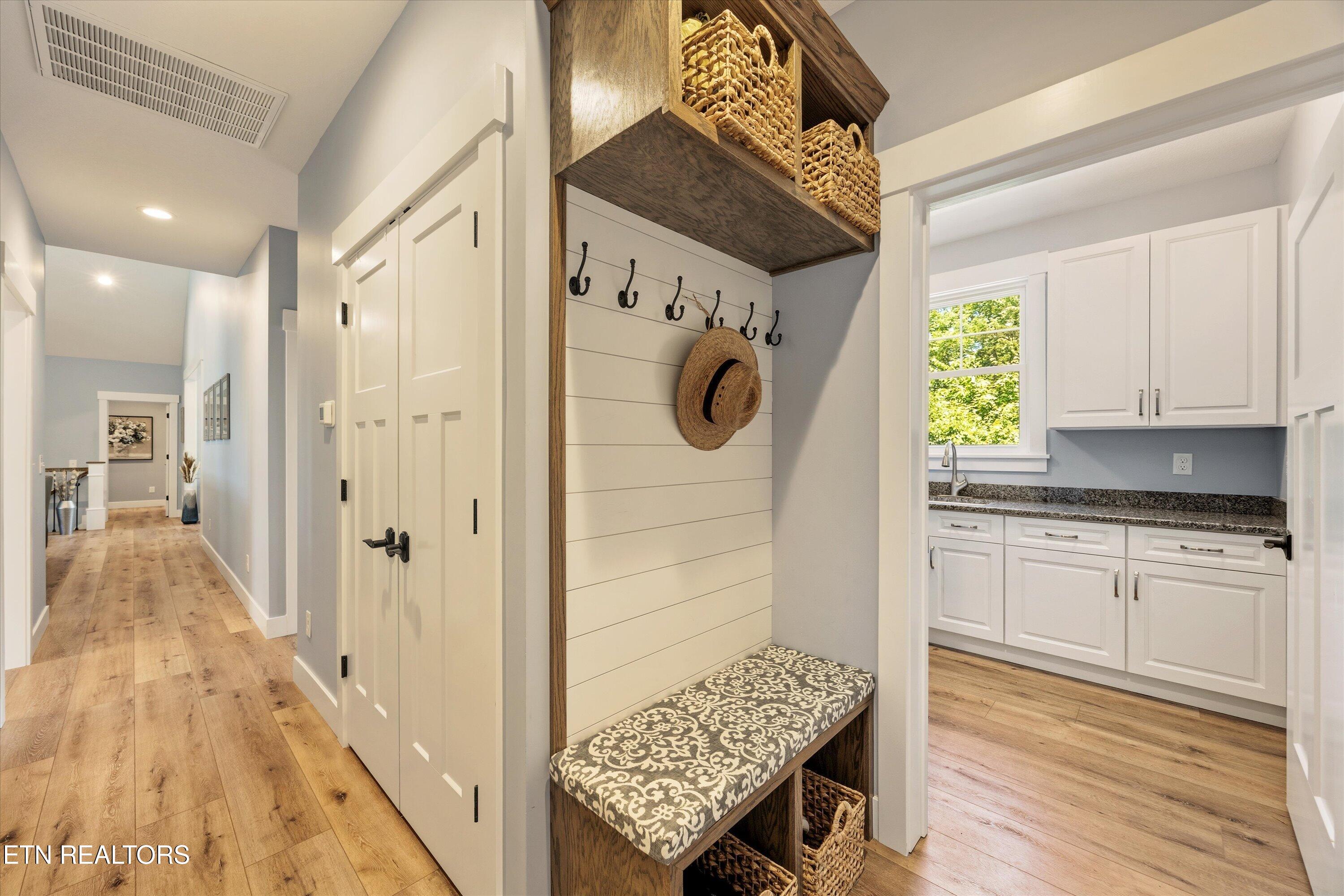 3661 Russell Brothers Road Sharps Chapel TN 37866