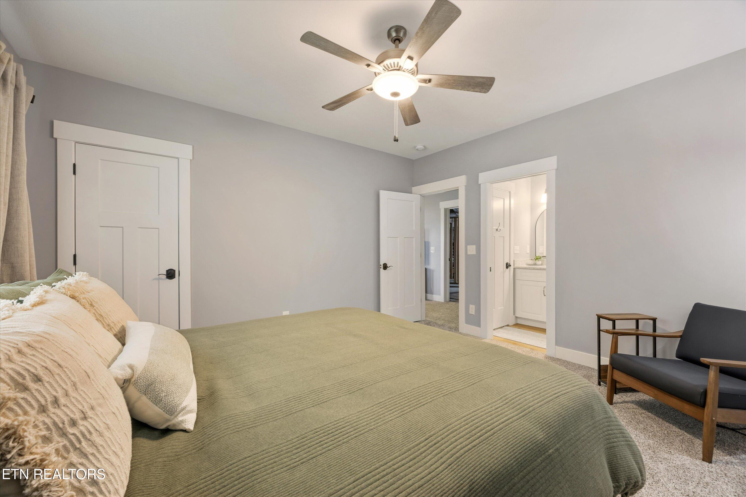 3661 Russell Brothers Road Sharps Chapel TN 37866
