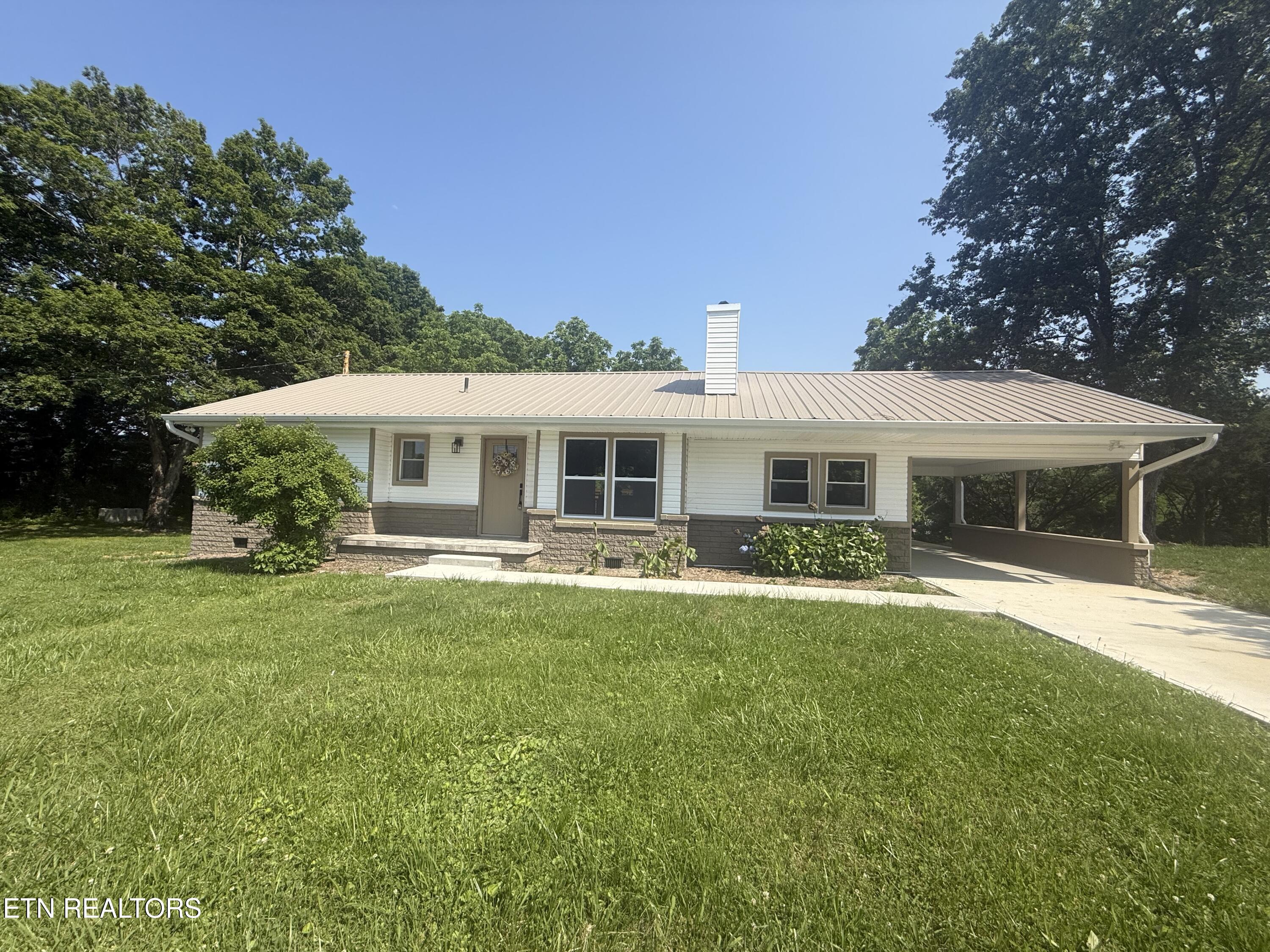 1184 Davis Chapel Road Lafollette TN 37766