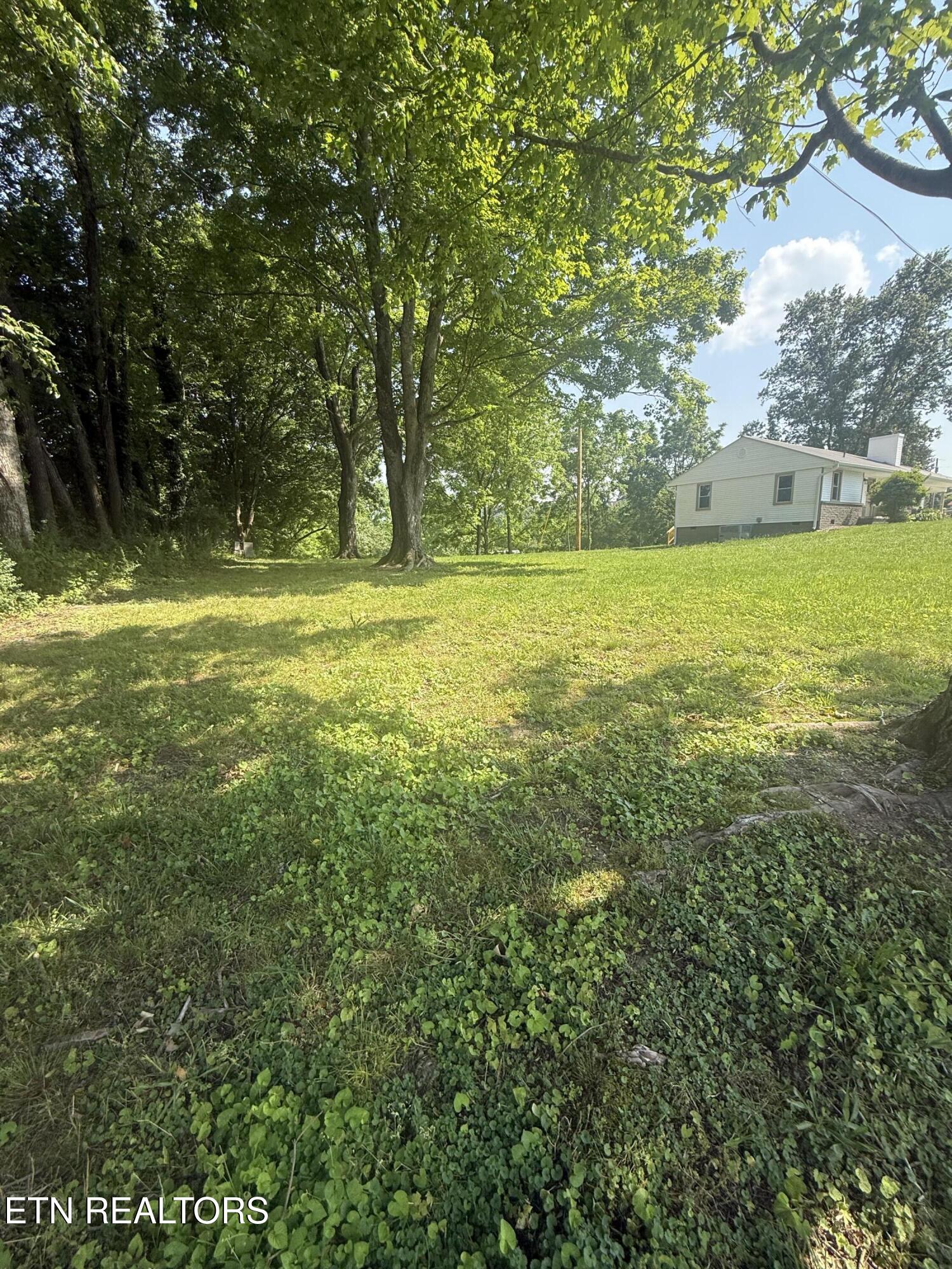 1184 Davis Chapel Road Lafollette TN 37766
