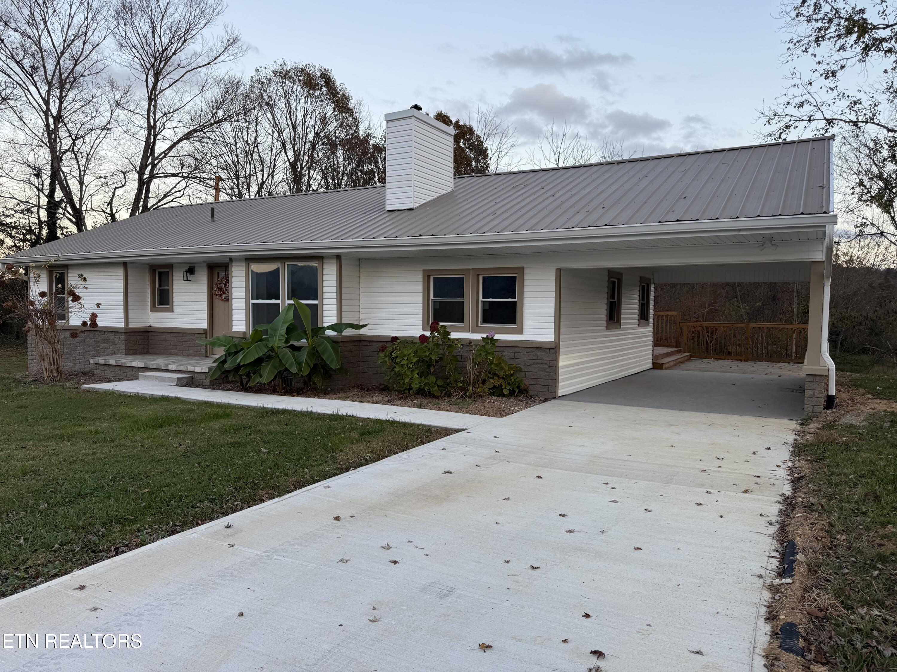 1184 Davis Chapel Road Lafollette TN 37766