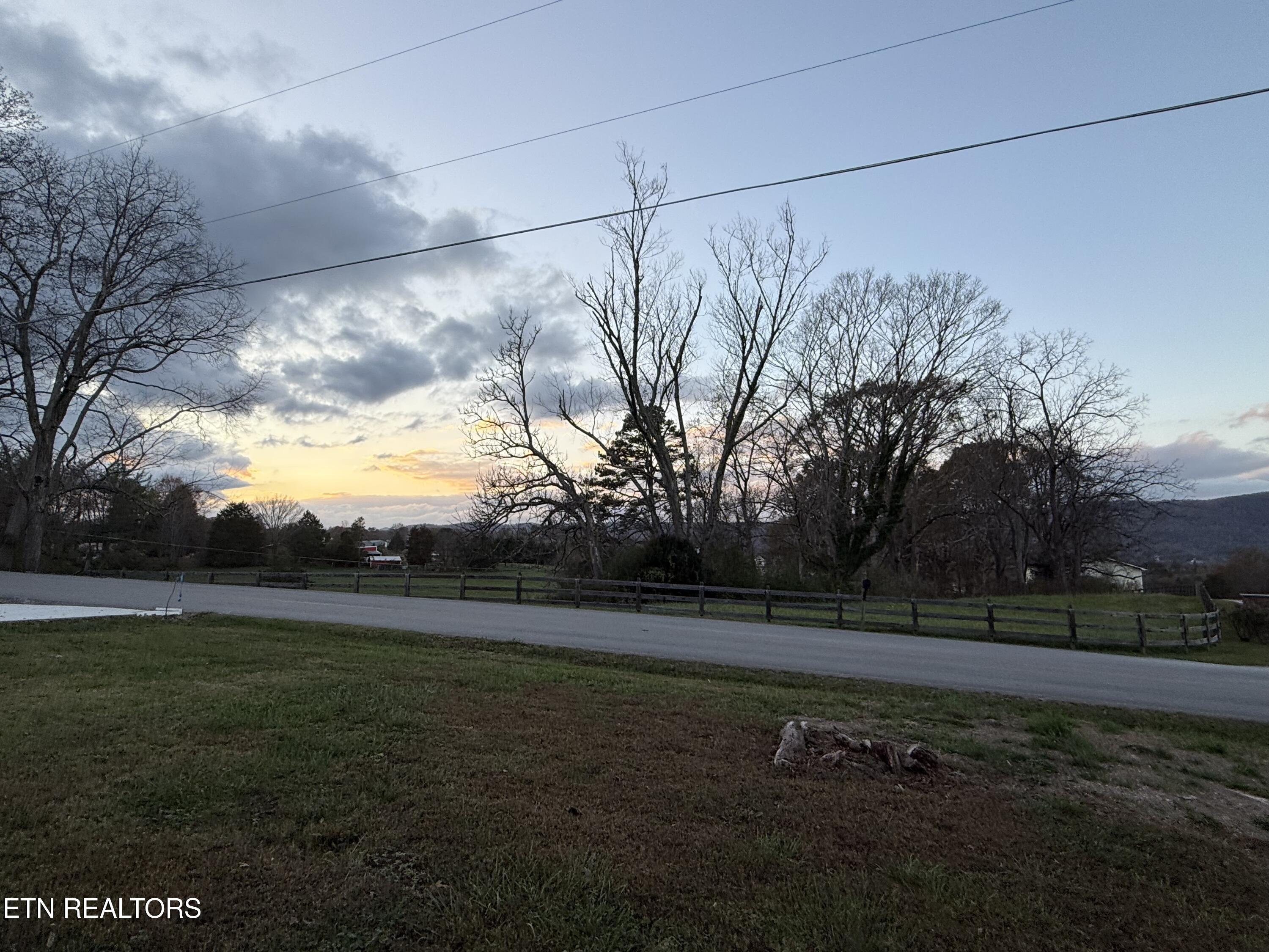 1184 Davis Chapel Road Lafollette TN 37766