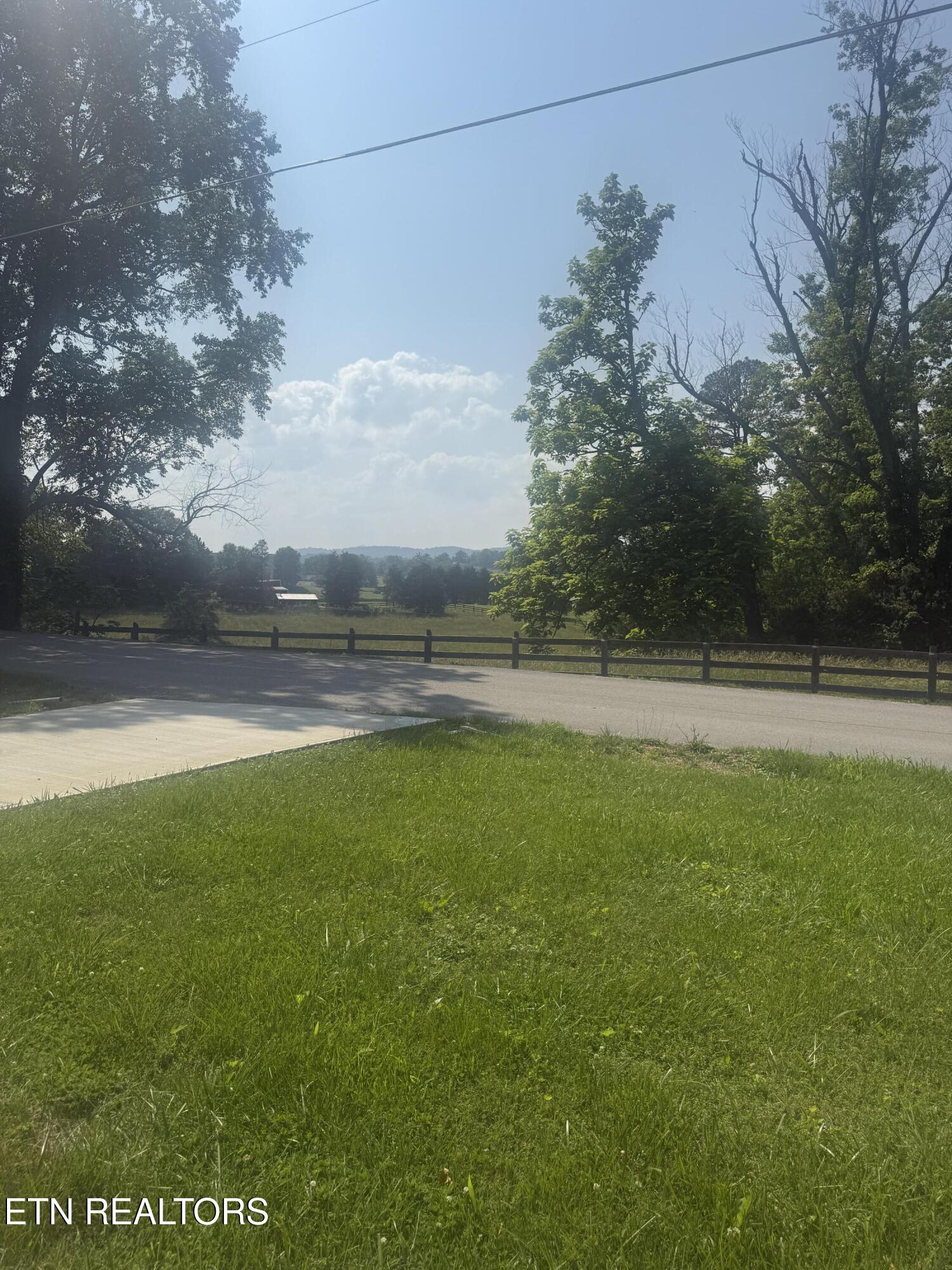 1184 Davis Chapel Road Lafollette TN 37766
