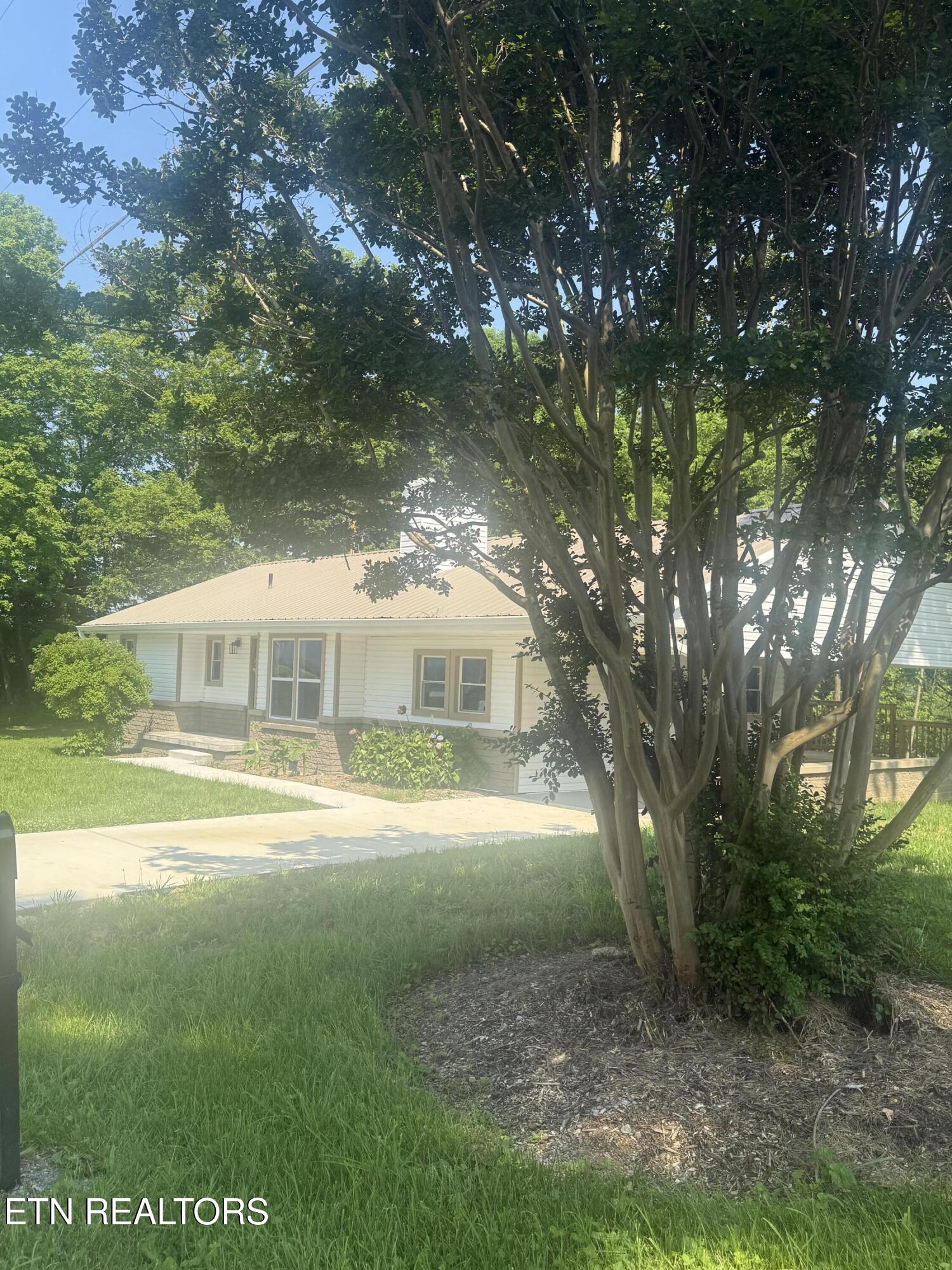 1184 Davis Chapel Road Lafollette TN 37766