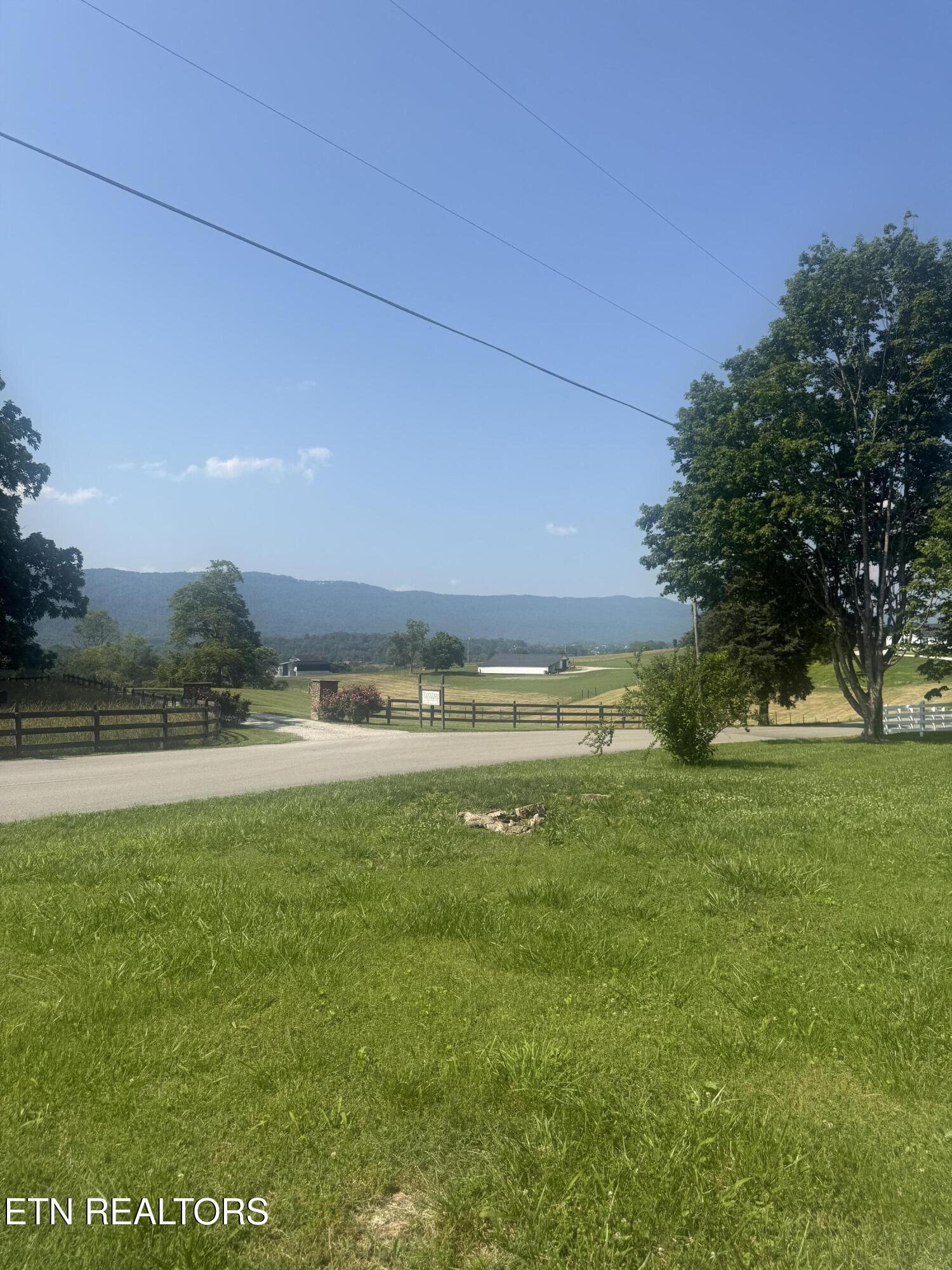 1184 Davis Chapel Road Lafollette TN 37766
