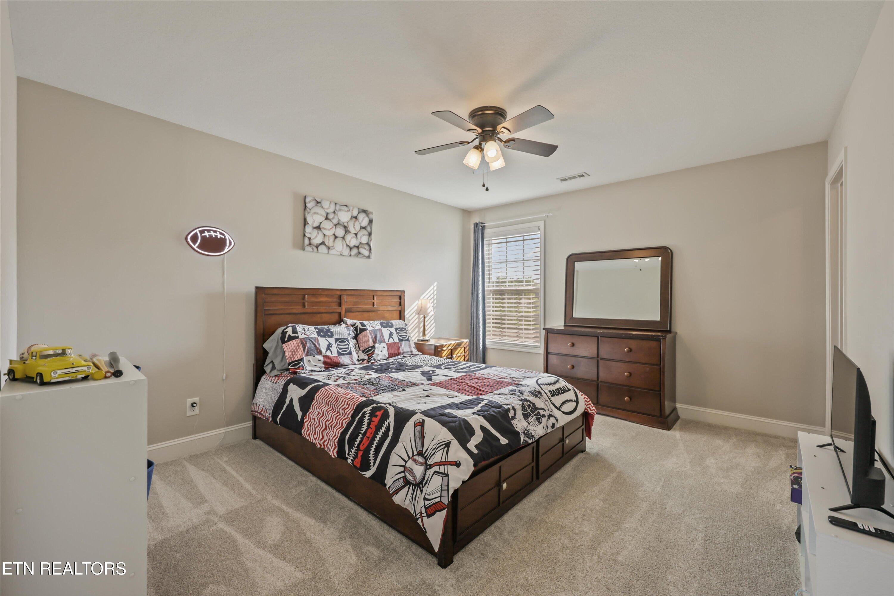 2058 Gusty Wind Lane Knoxville TN 37932