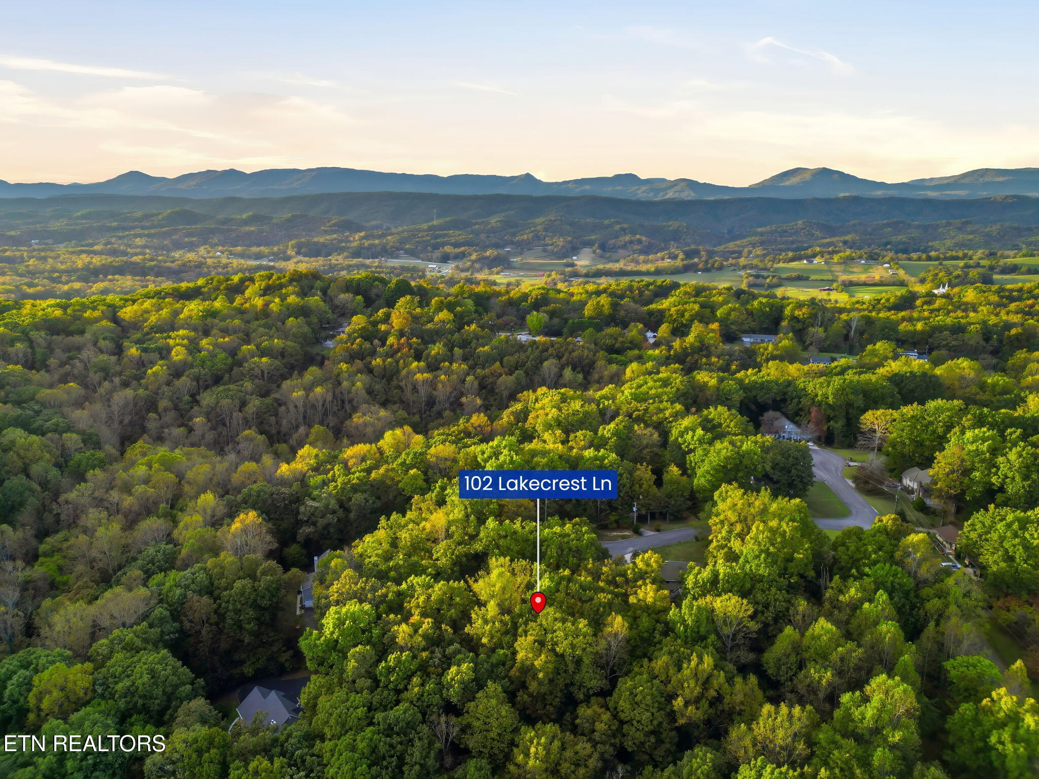 102 Lakecrest Lane Oak Ridge TN 37830
