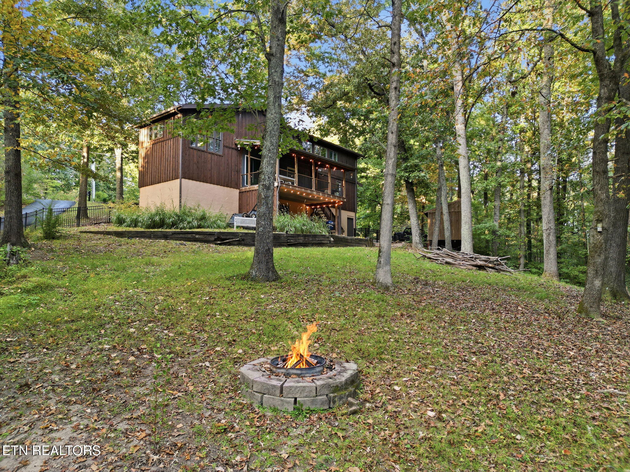 102 Lakecrest Lane Oak Ridge TN 37830