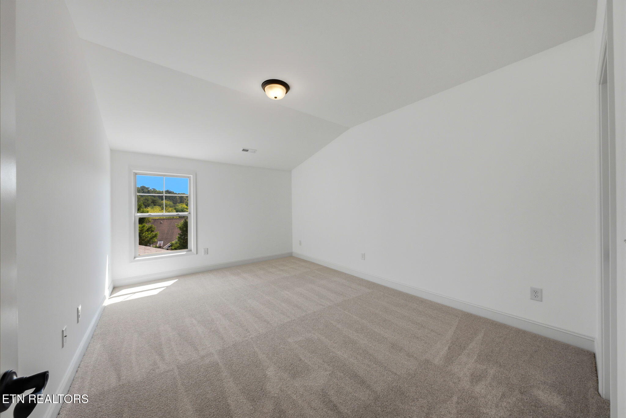 2044 Gisele Way Knoxville TN 37931