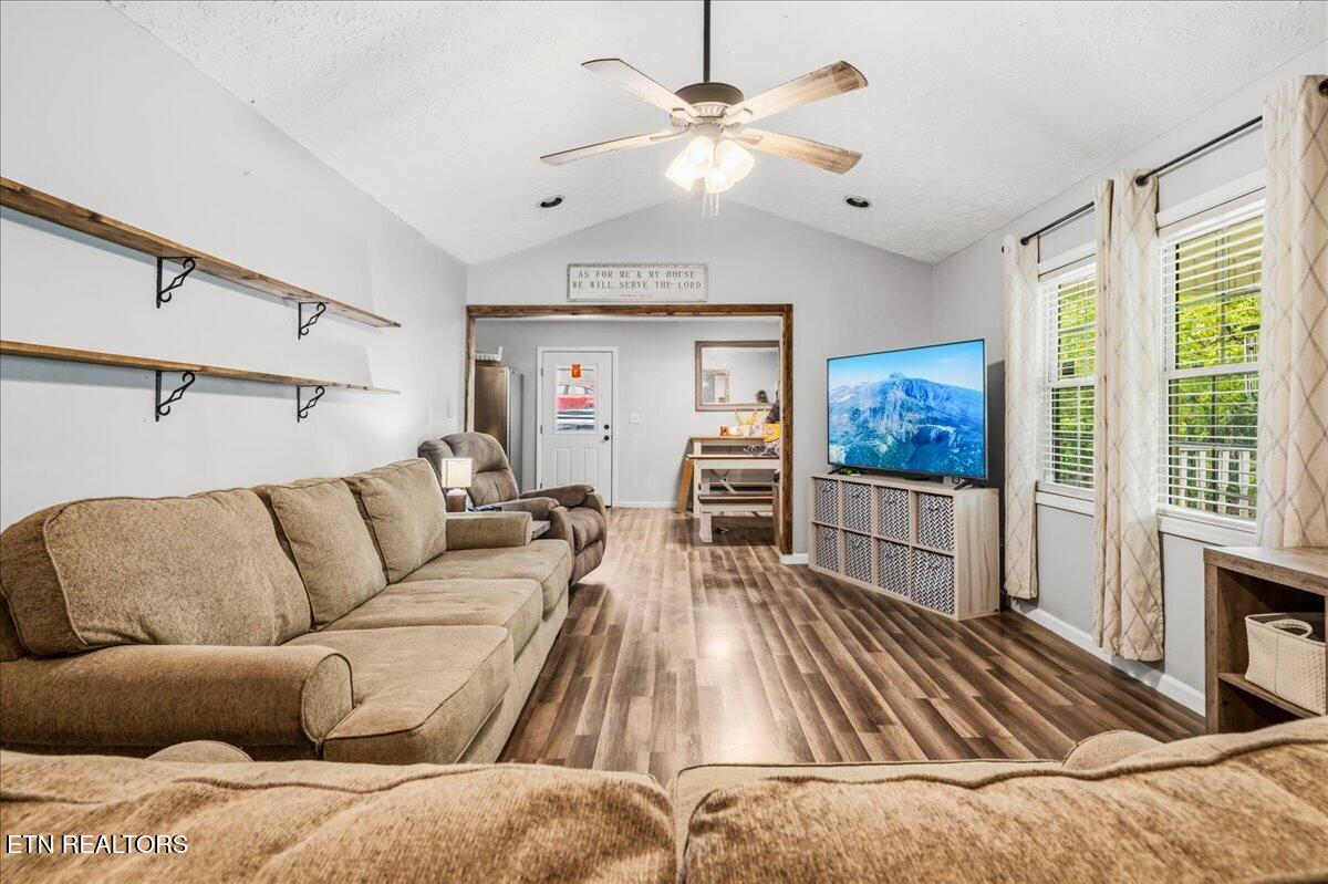 226 Mckinney Road Lafollette TN 37766