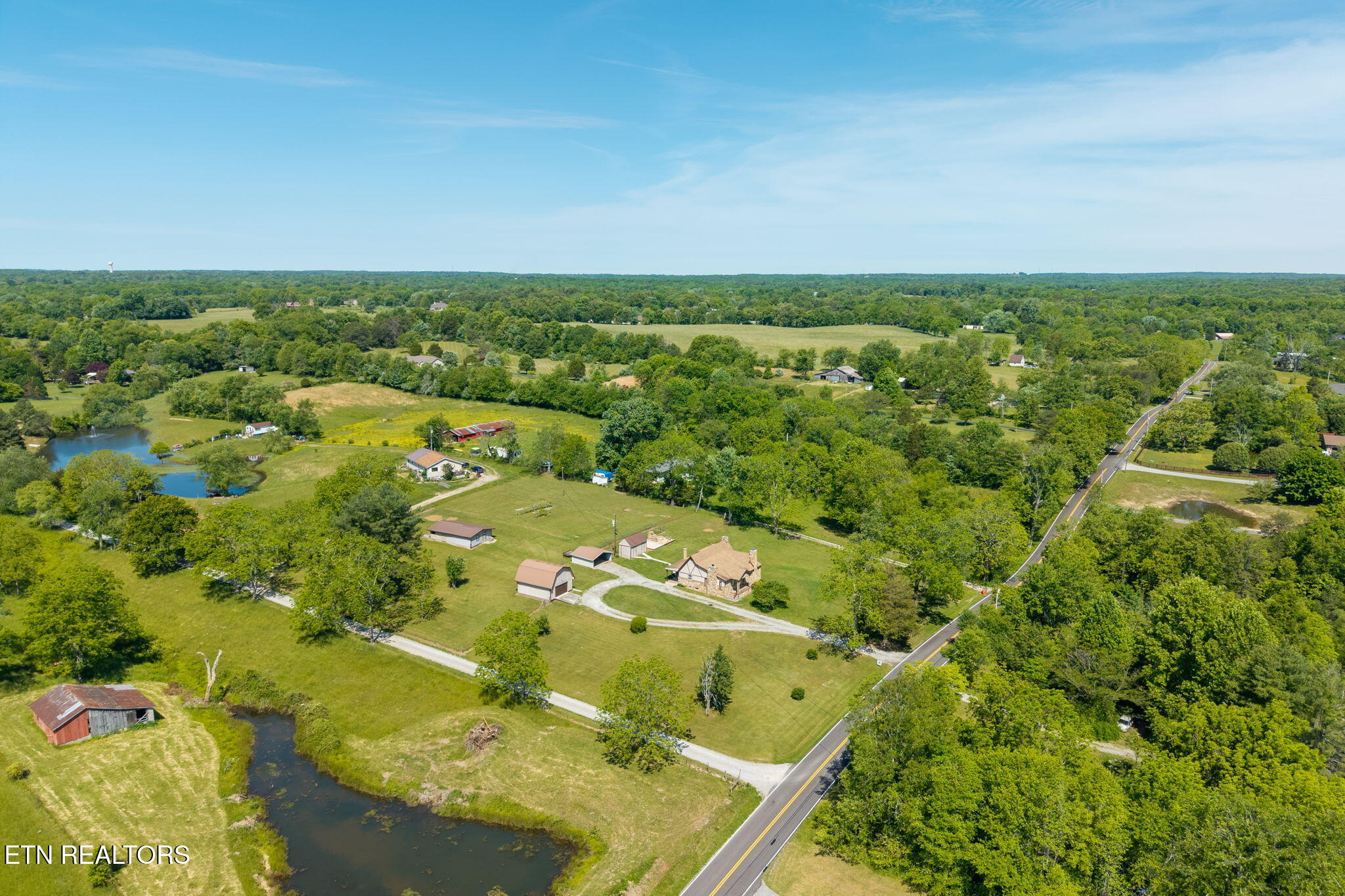 1805 Open Range Road Crossville TN 38555