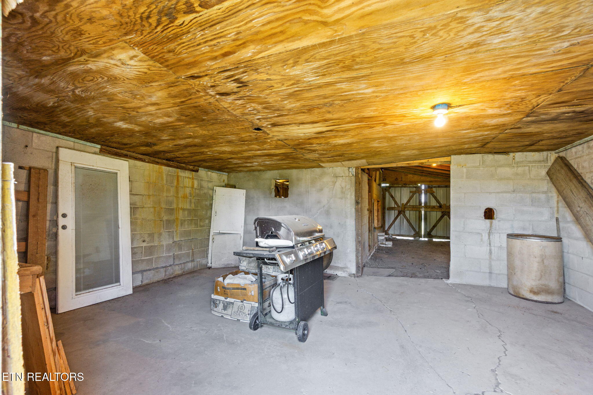 1805 Open Range Road Crossville TN 38555