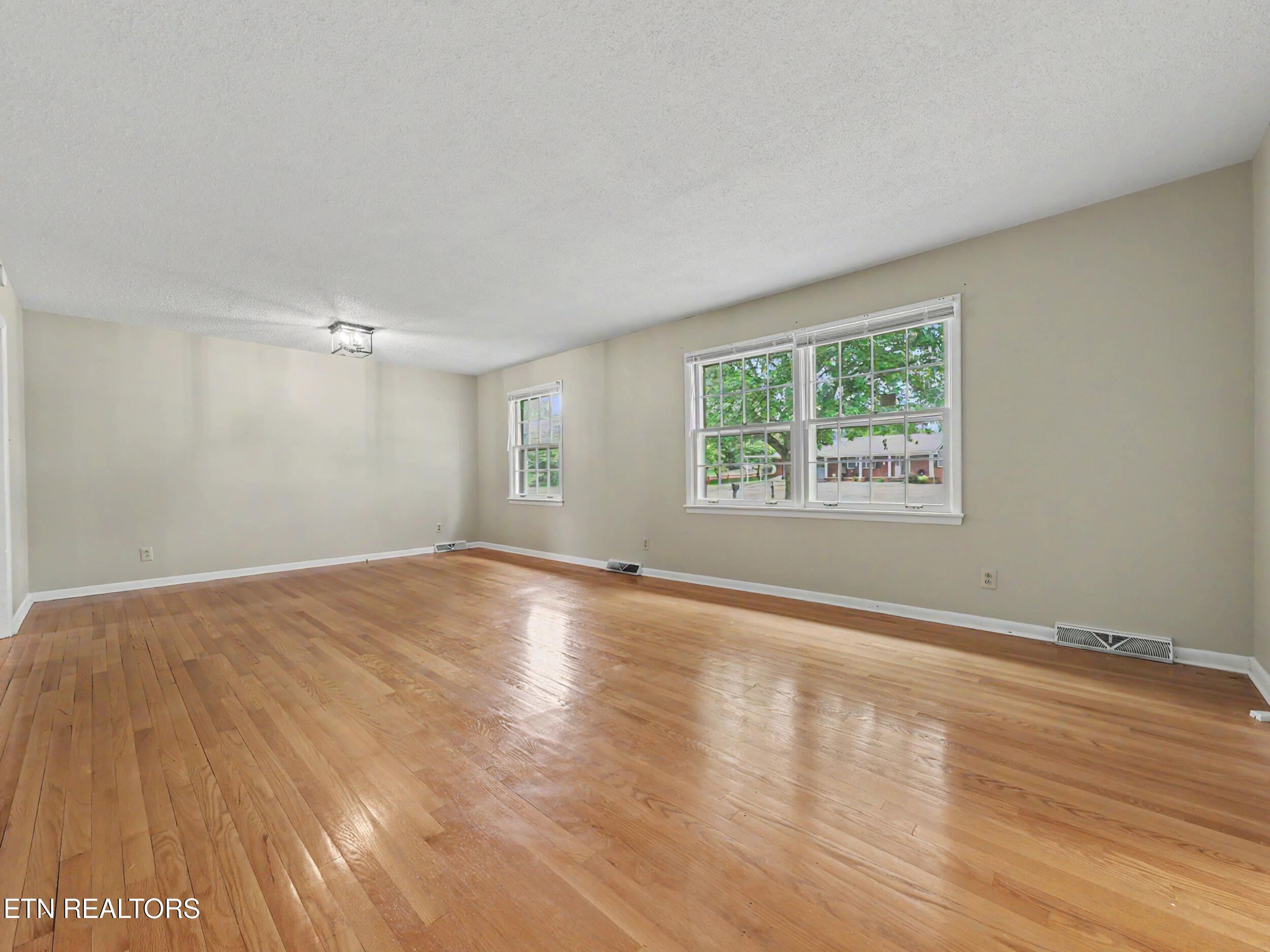 7624 Berkshire Boulevard Powell TN 37849