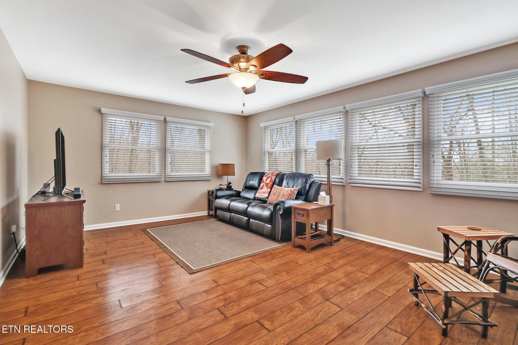 207 Overlook Lane Crossville TN 38558