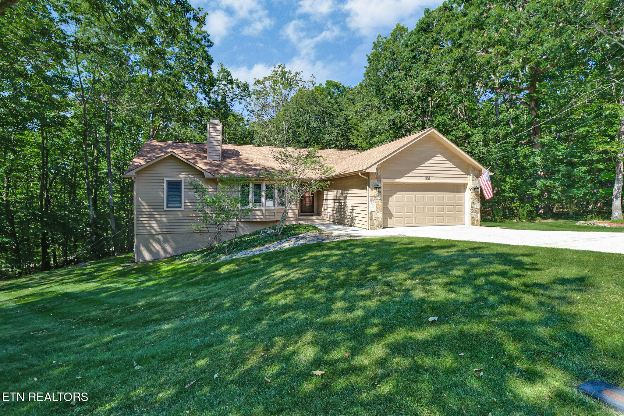 207 Overlook Lane Crossville TN 38558
