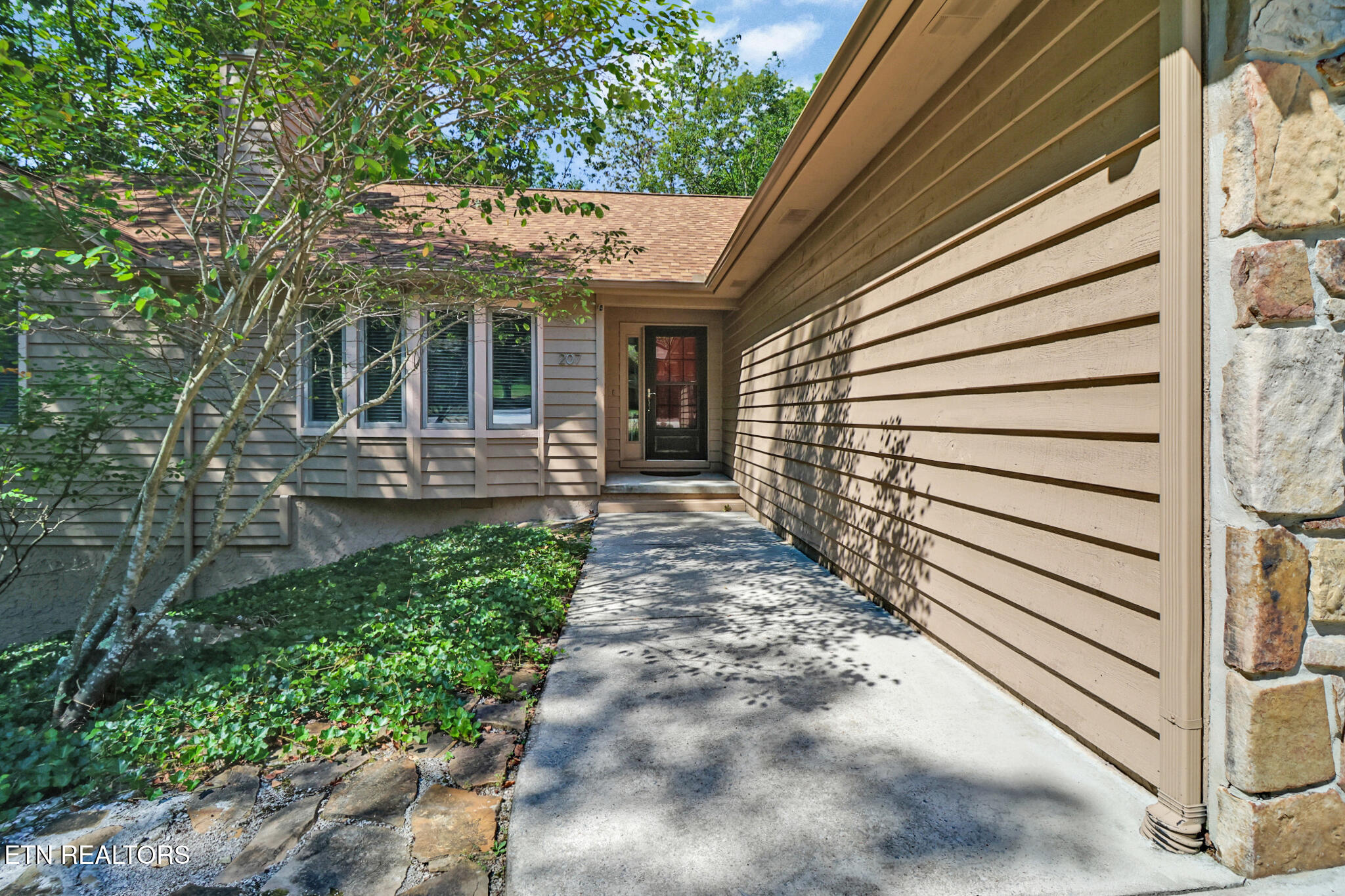 207 Overlook Lane Crossville TN 38558