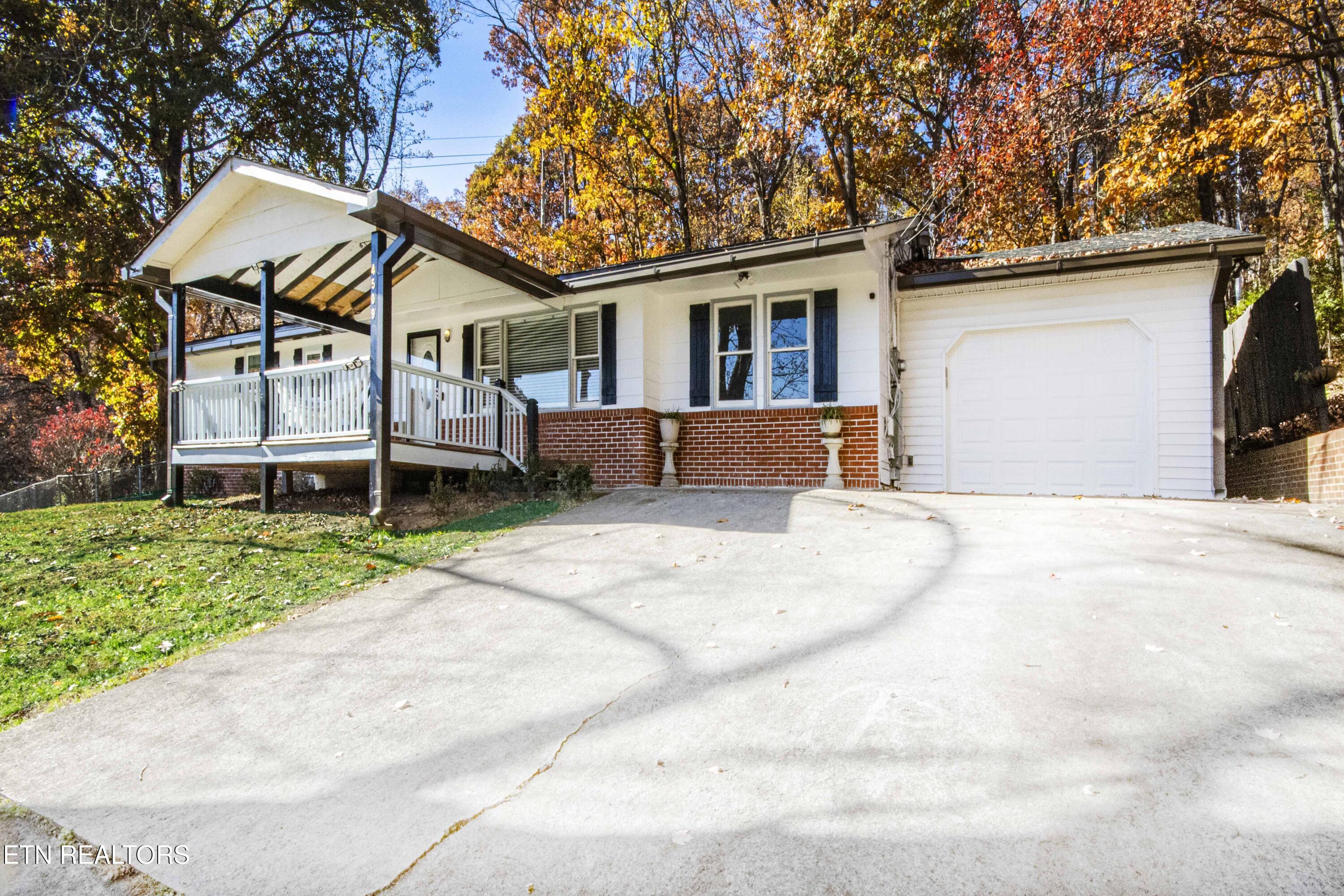 4509 NW Willowdale Drive Knoxville TN 37921
