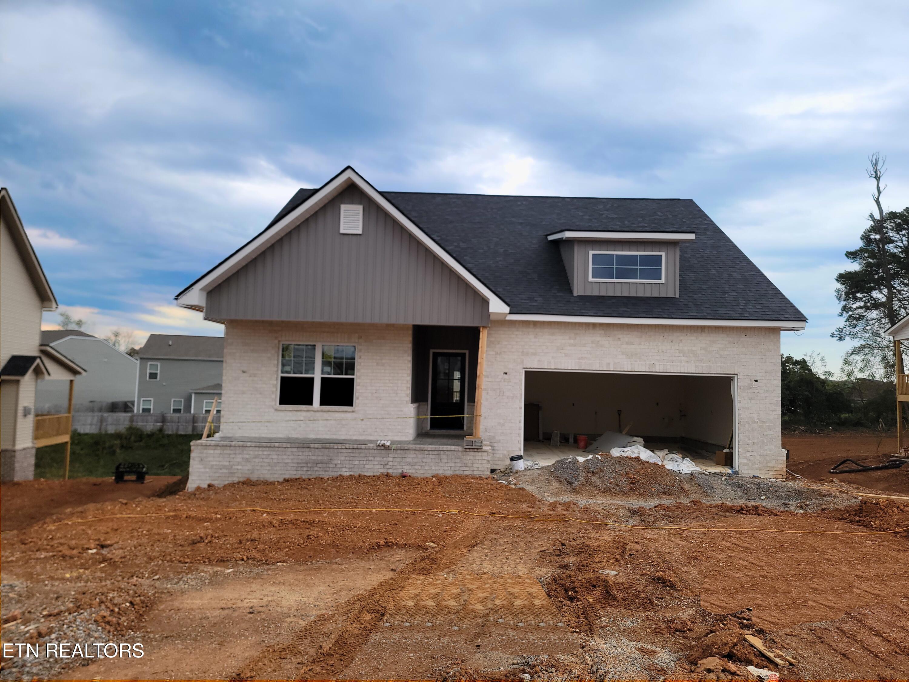 305 Sugar Maple Trail Lenoir City TN 37771