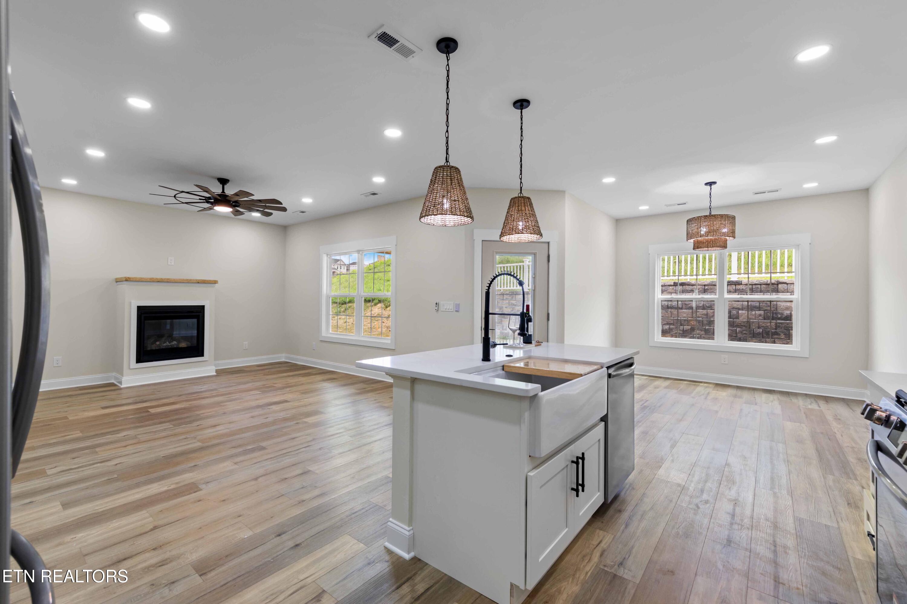 305 Sugar Maple Trail Lenoir City TN 37771