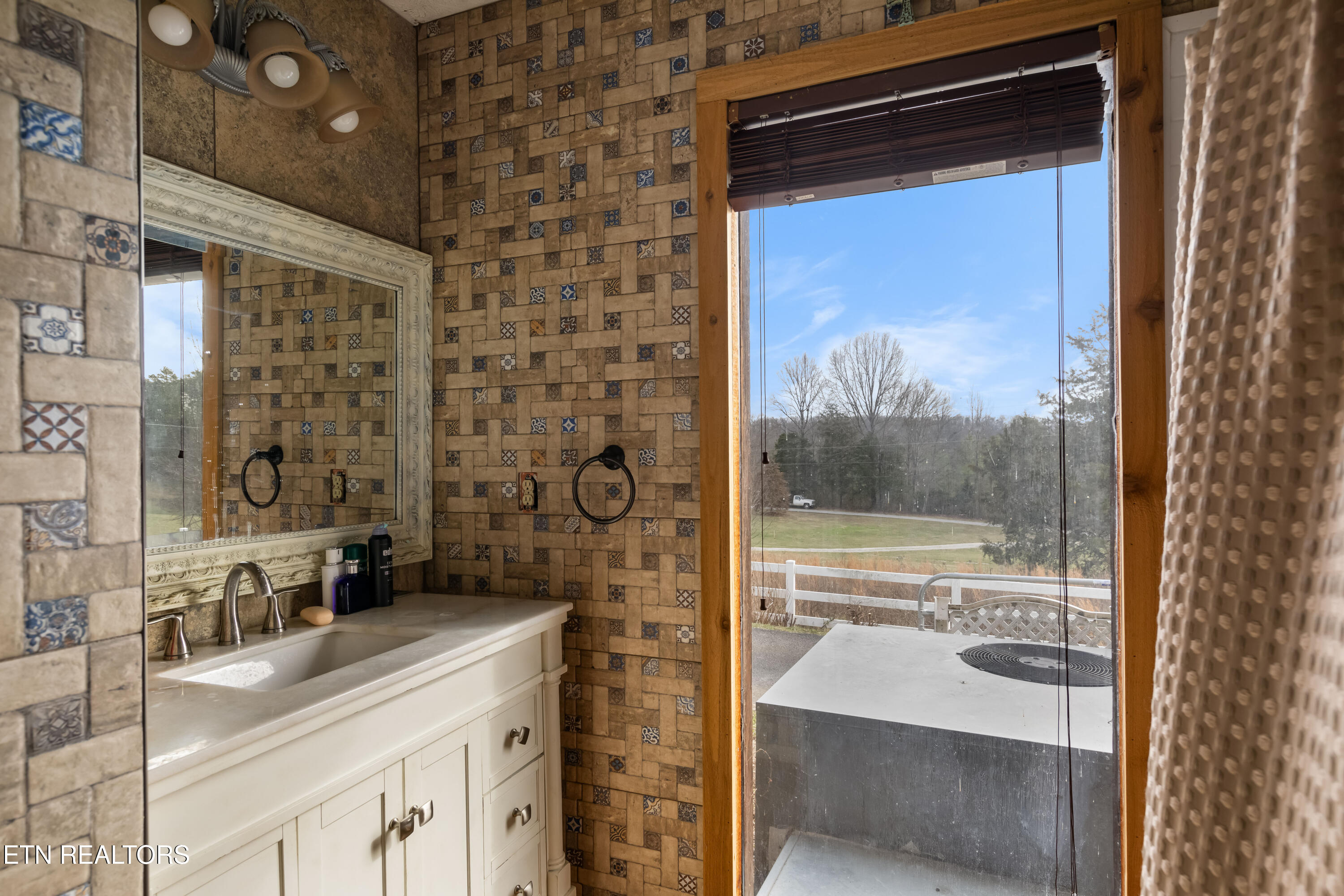 5826 Perry Road Knoxville TN 37914