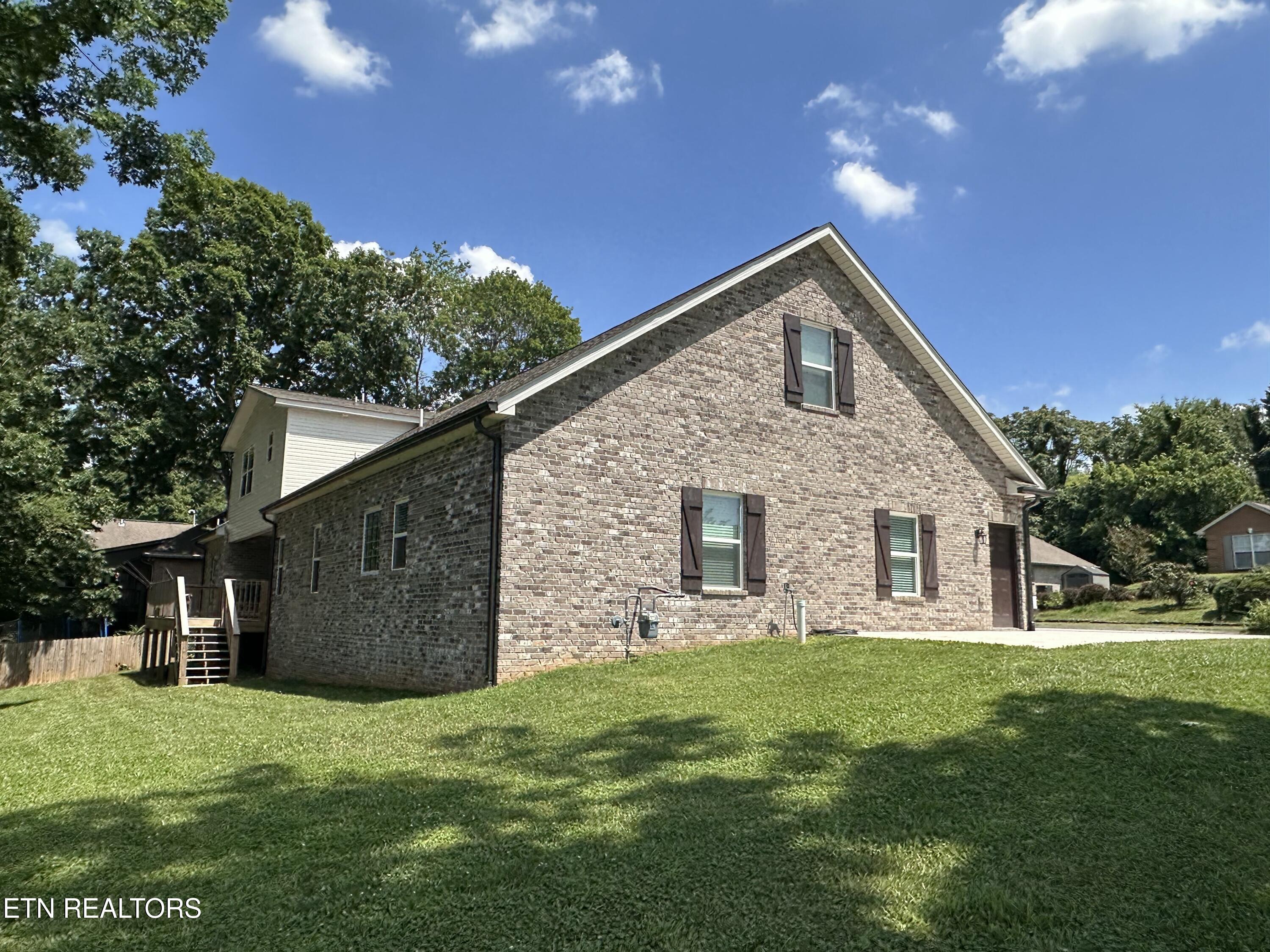 2310 Argonne Drive Maryville TN 37804