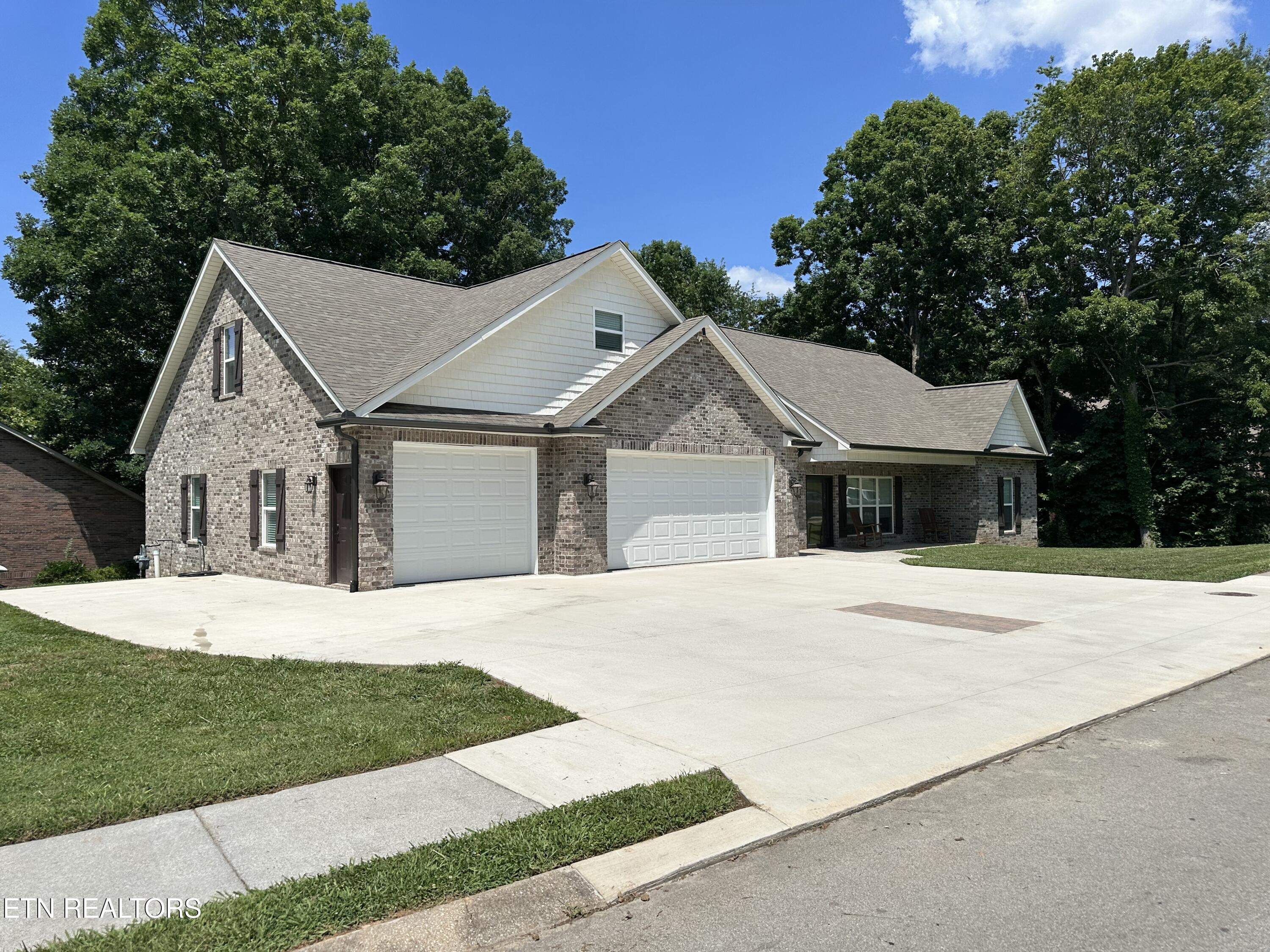 2310 Argonne Drive Maryville TN 37804