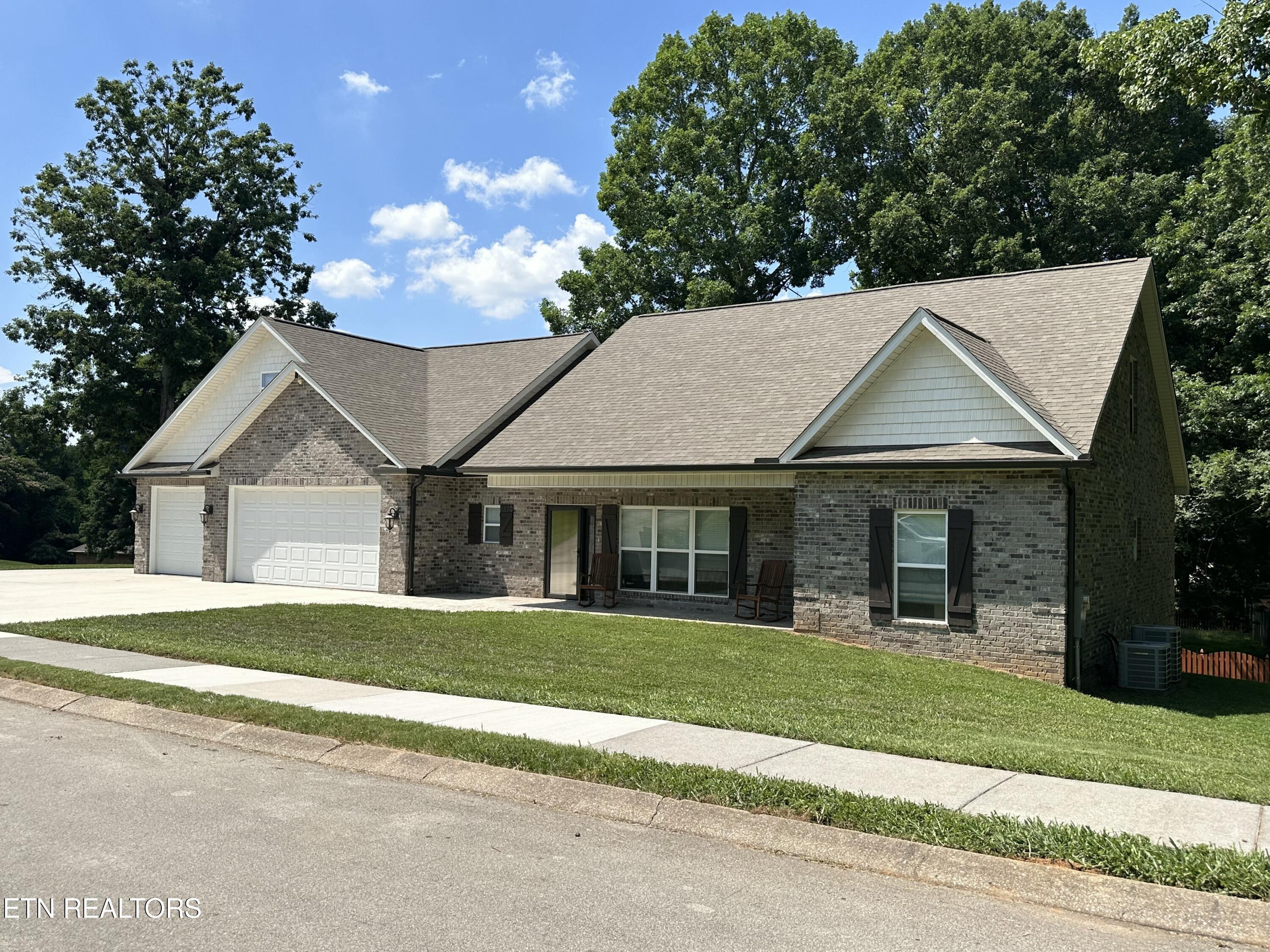 2310 Argonne Drive Maryville TN 37804
