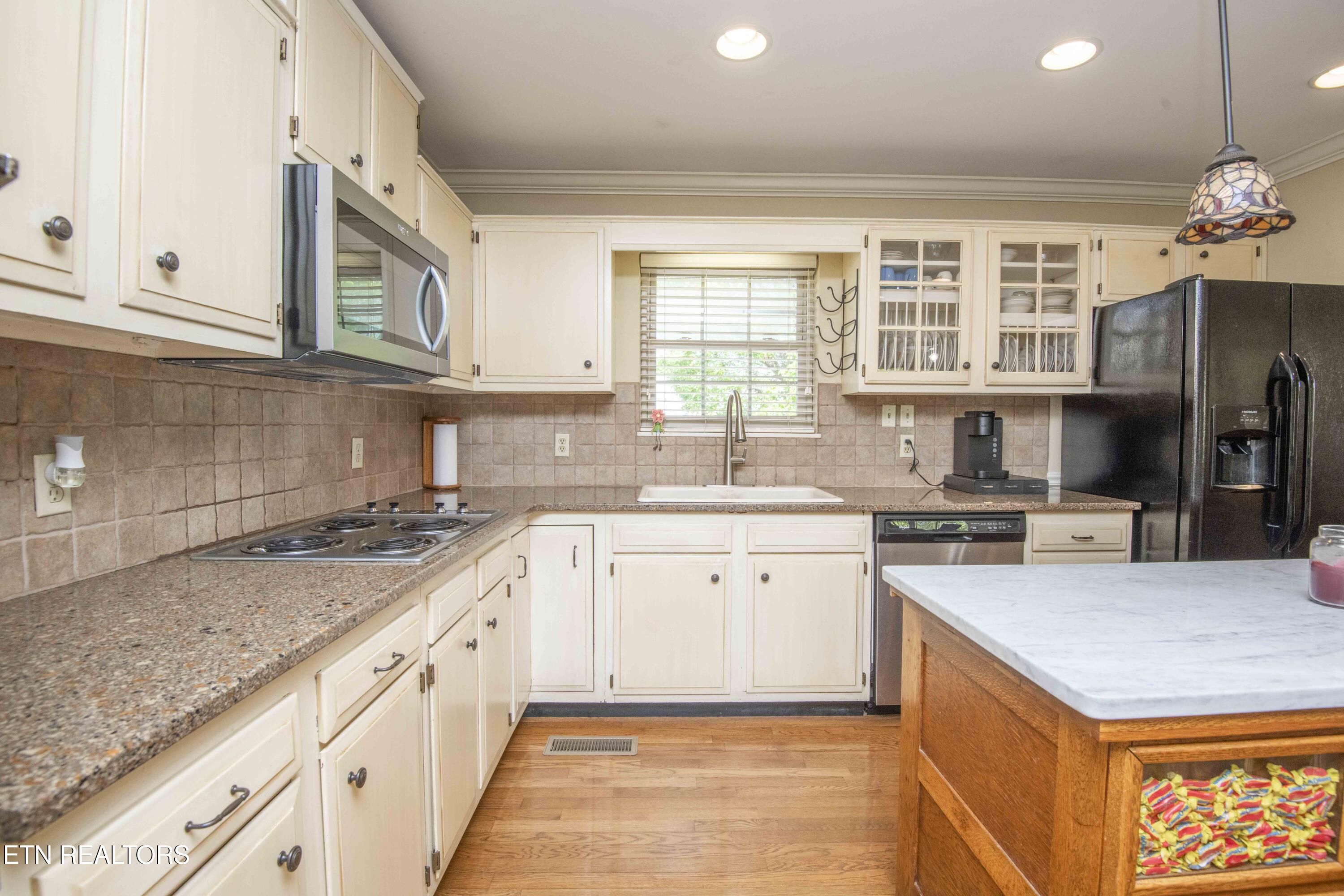 1827 Blakemore Road Knoxville TN 37914