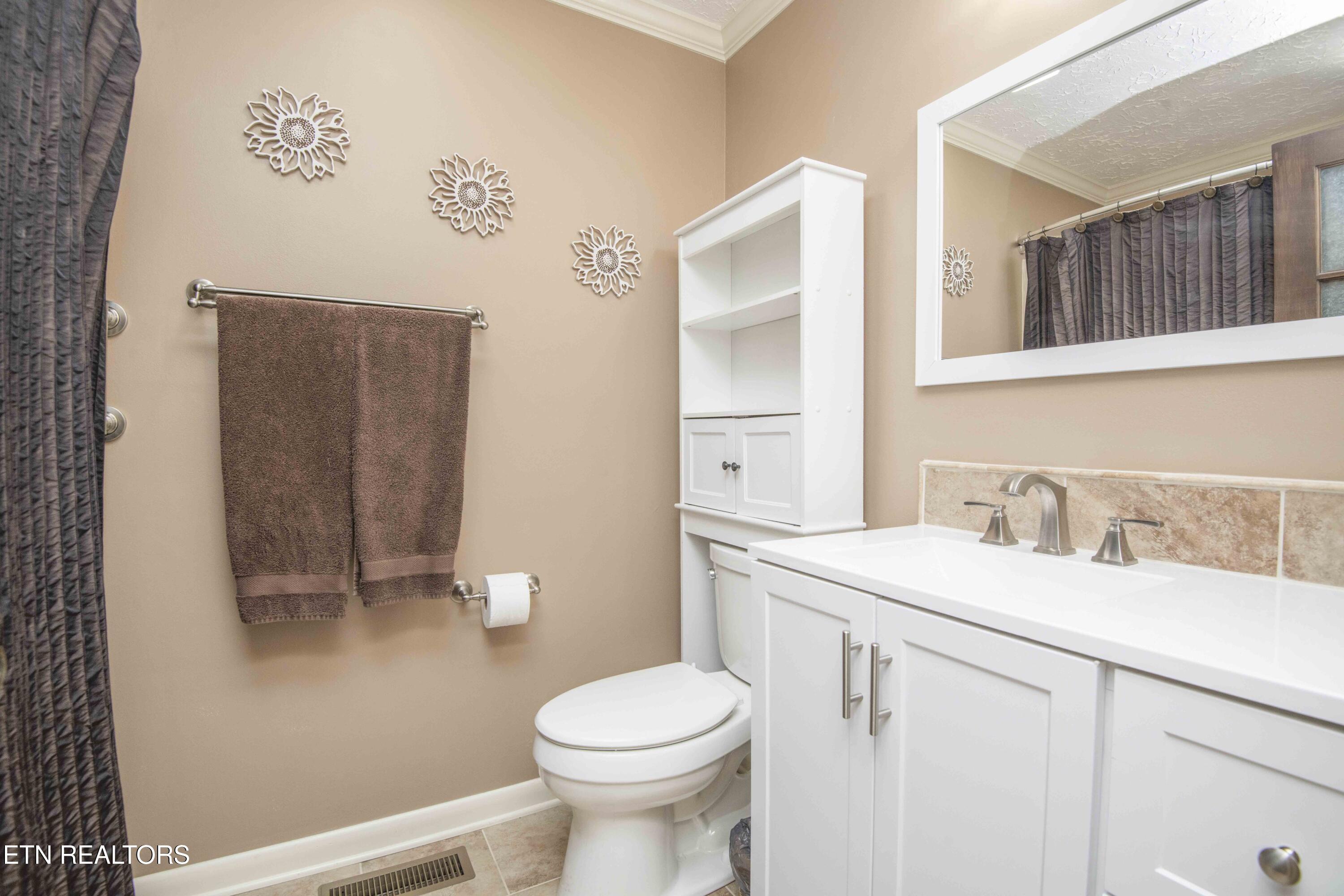 1827 Blakemore Road Knoxville TN 37914