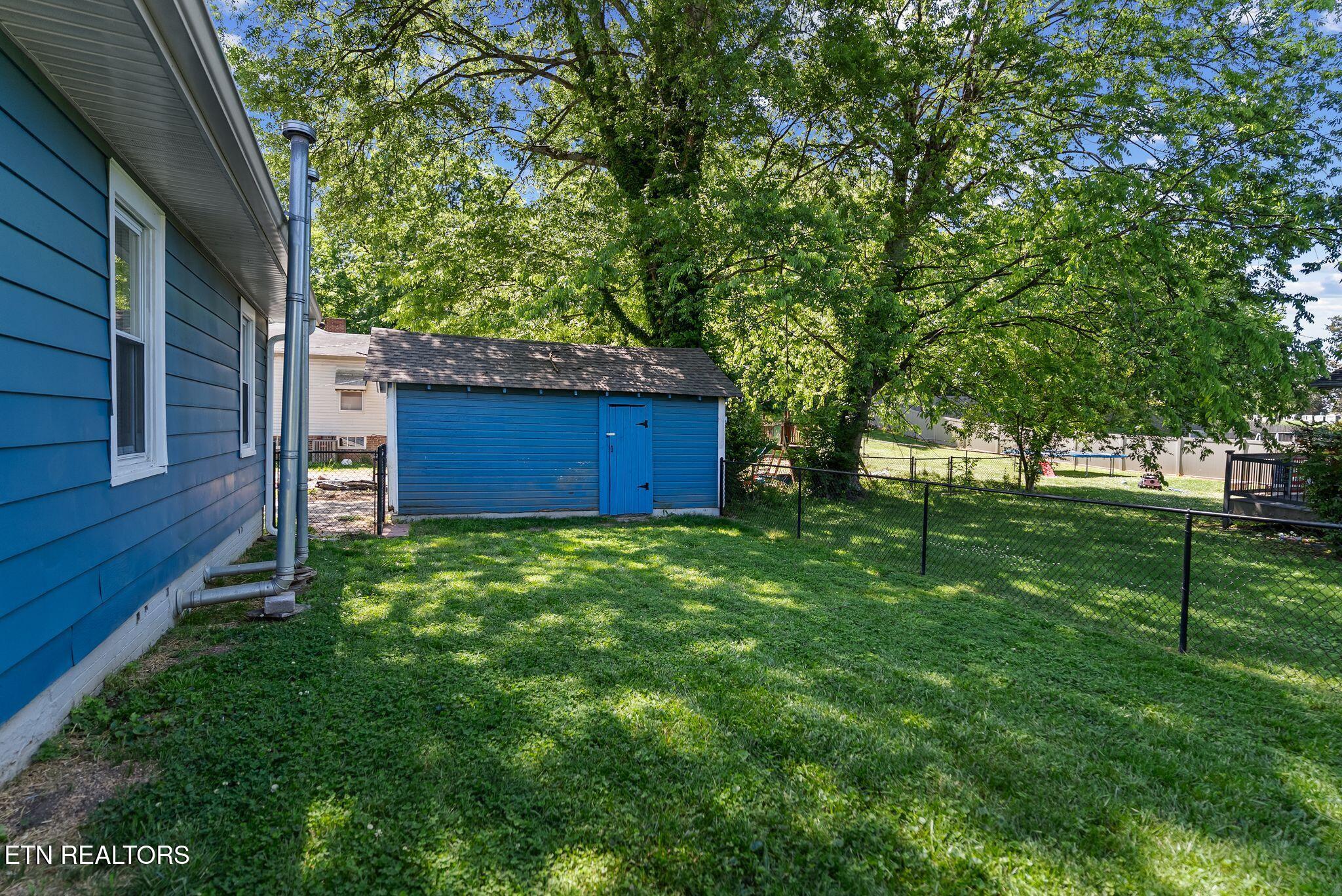 300 Hillcrest Street Clinton TN 37716