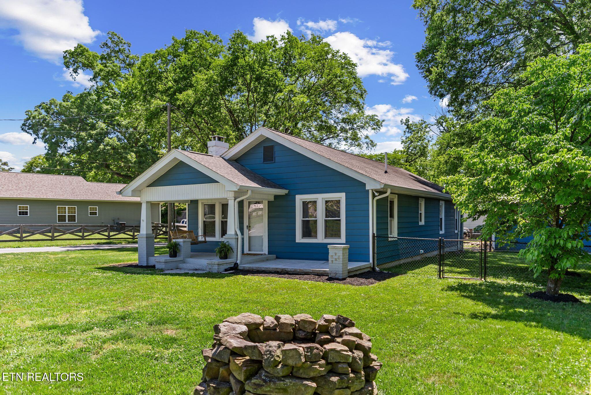 300 Hillcrest Street Clinton TN 37716