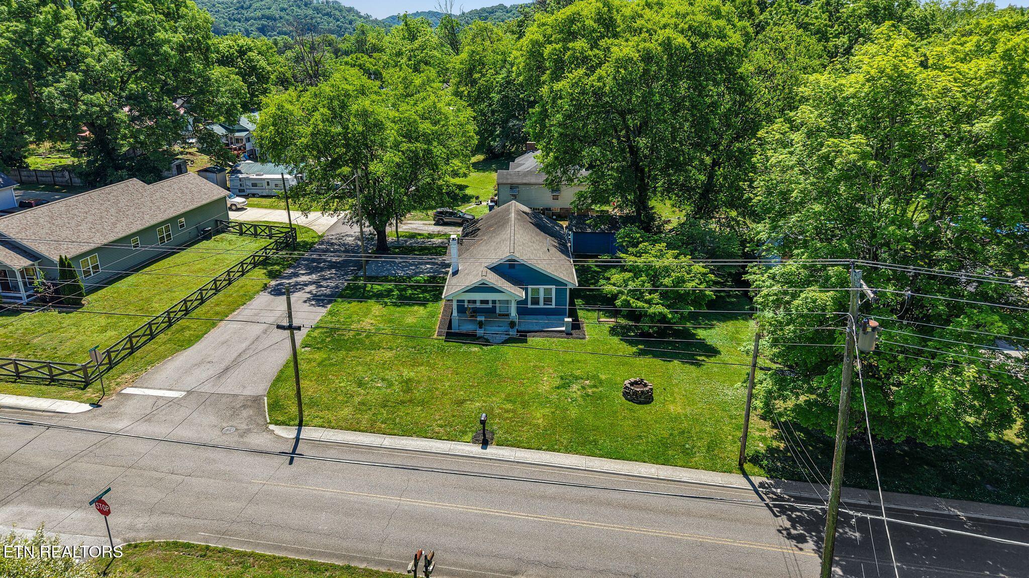 300 Hillcrest Street Clinton TN 37716