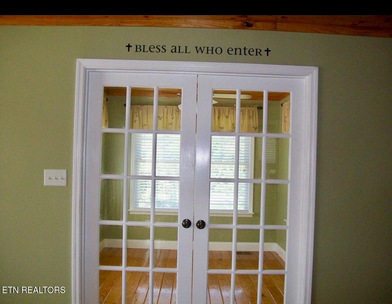 401 Mountain Thrush Drive Townsend TN 37882