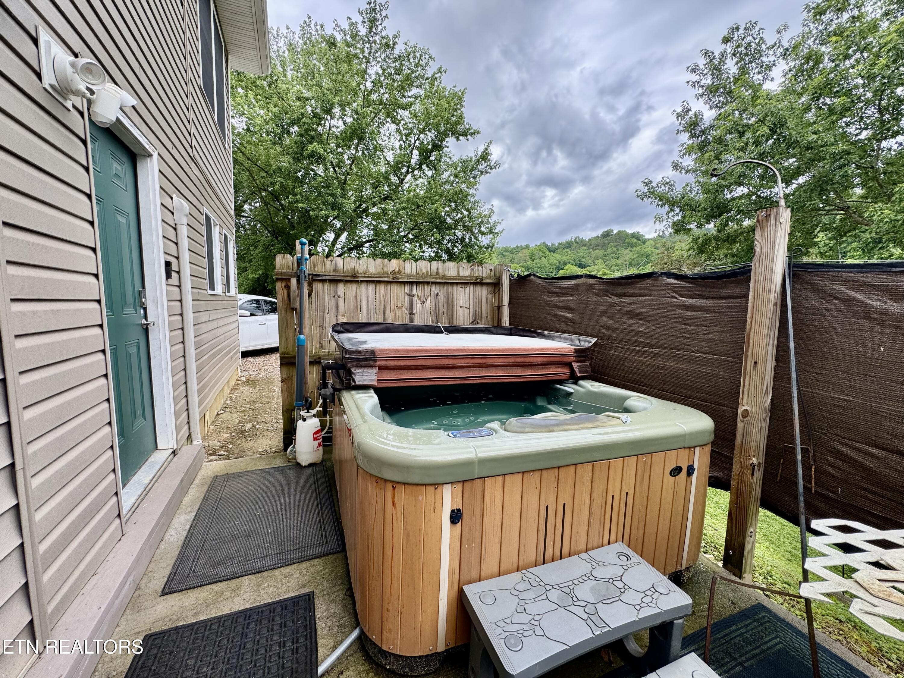 401 Mountain Thrush Drive Townsend TN 37882