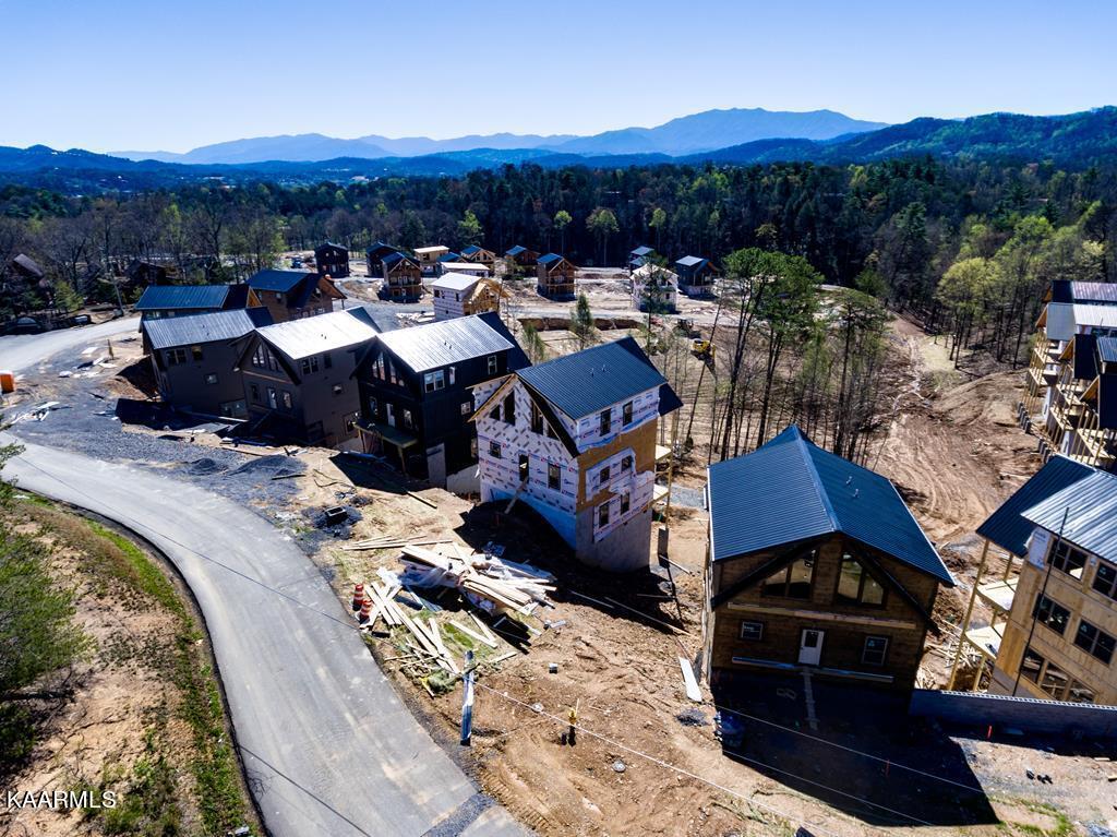 523 Warbonnet Way Pigeon Forge TN 37863