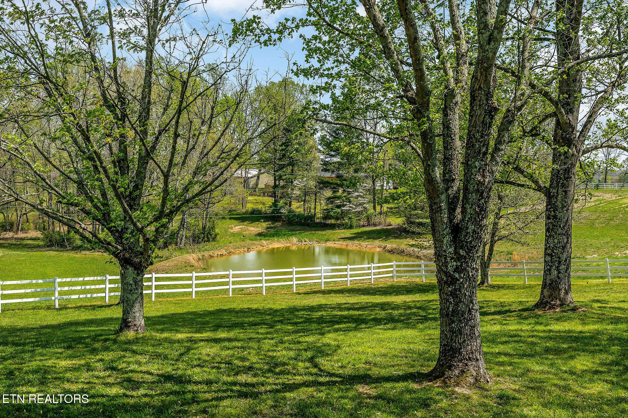 698 Maynard Road Crossville TN 38571